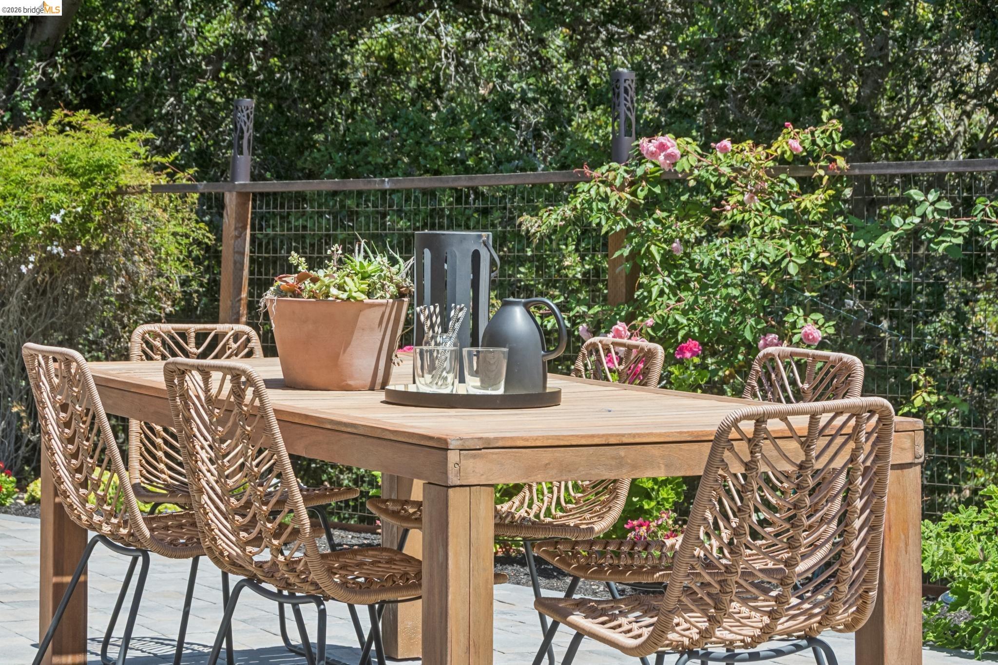 21 Orinda Vista Dr