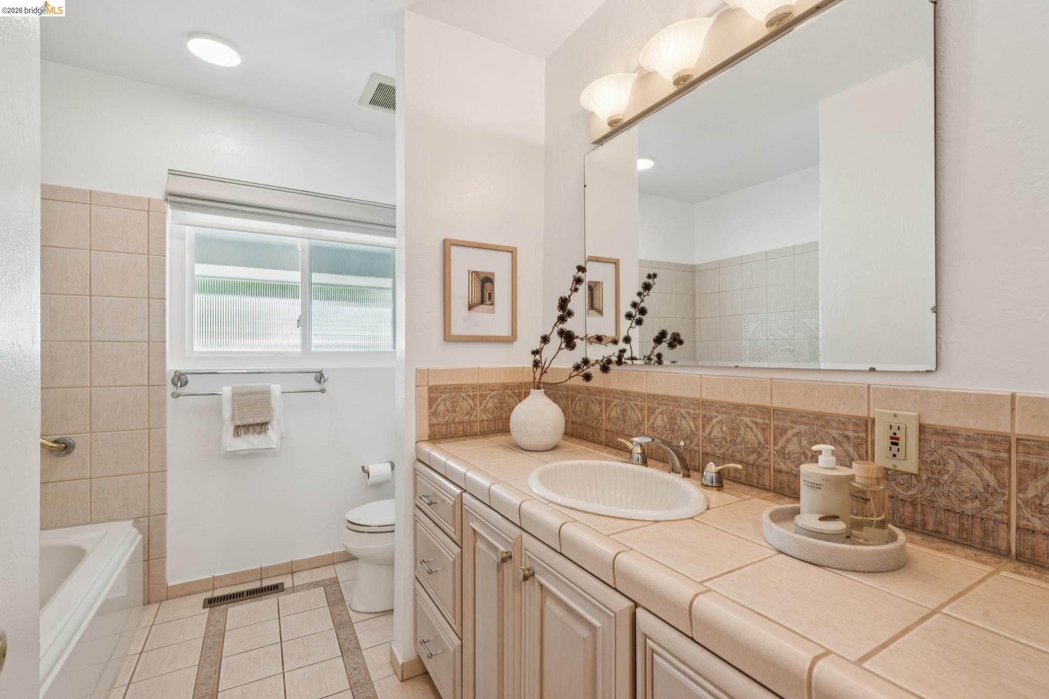 21 Orinda Vista Dr