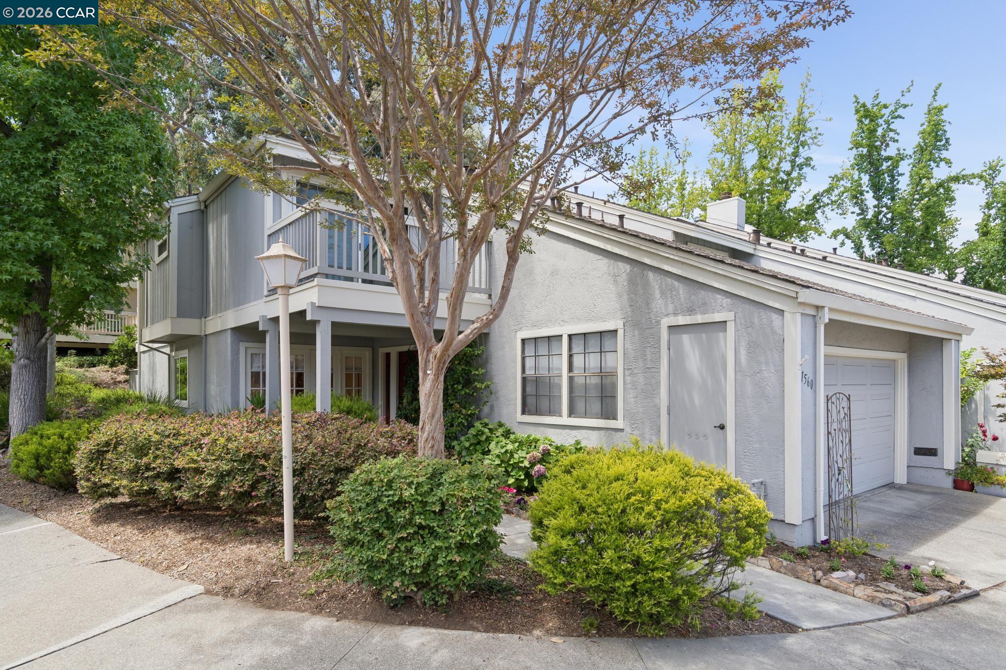 1560 Pyrenees Pl