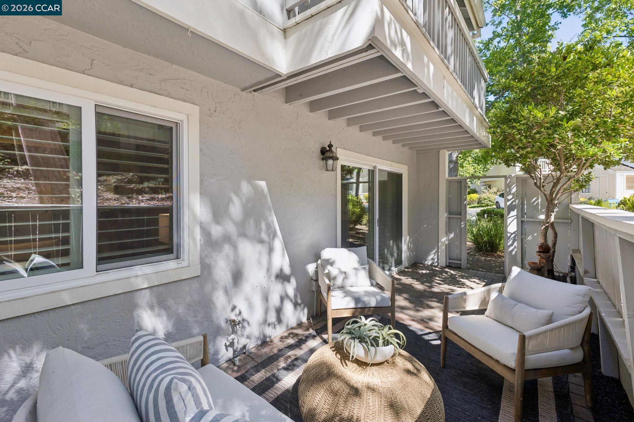 1560 Pyrenees Pl
