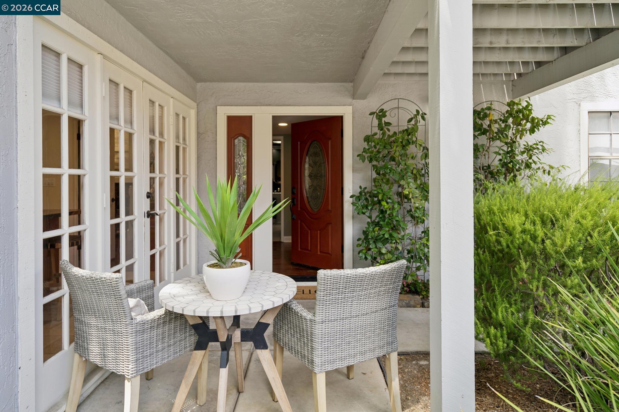 1560 Pyrenees Pl