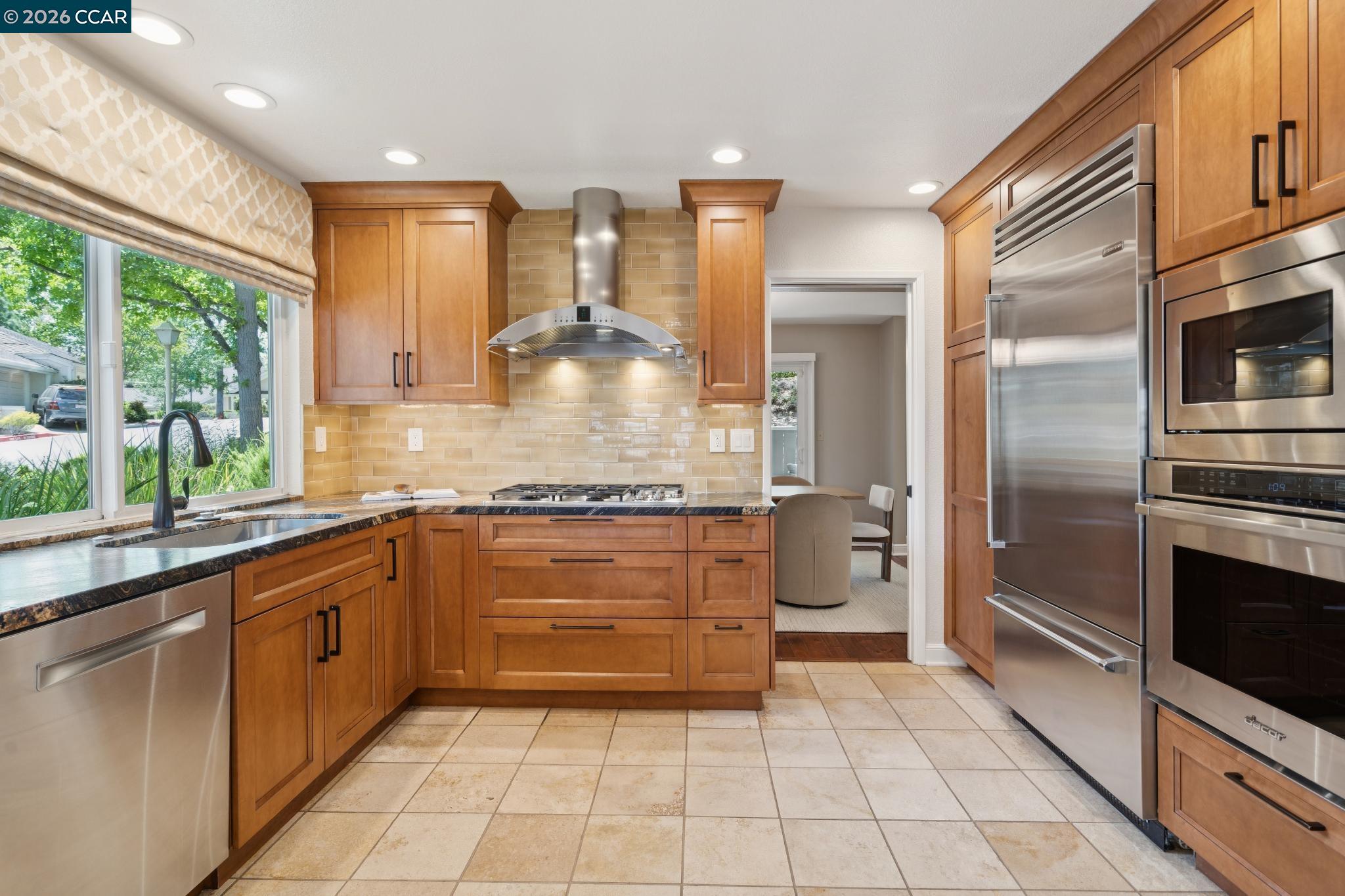 1560 Pyrenees Pl