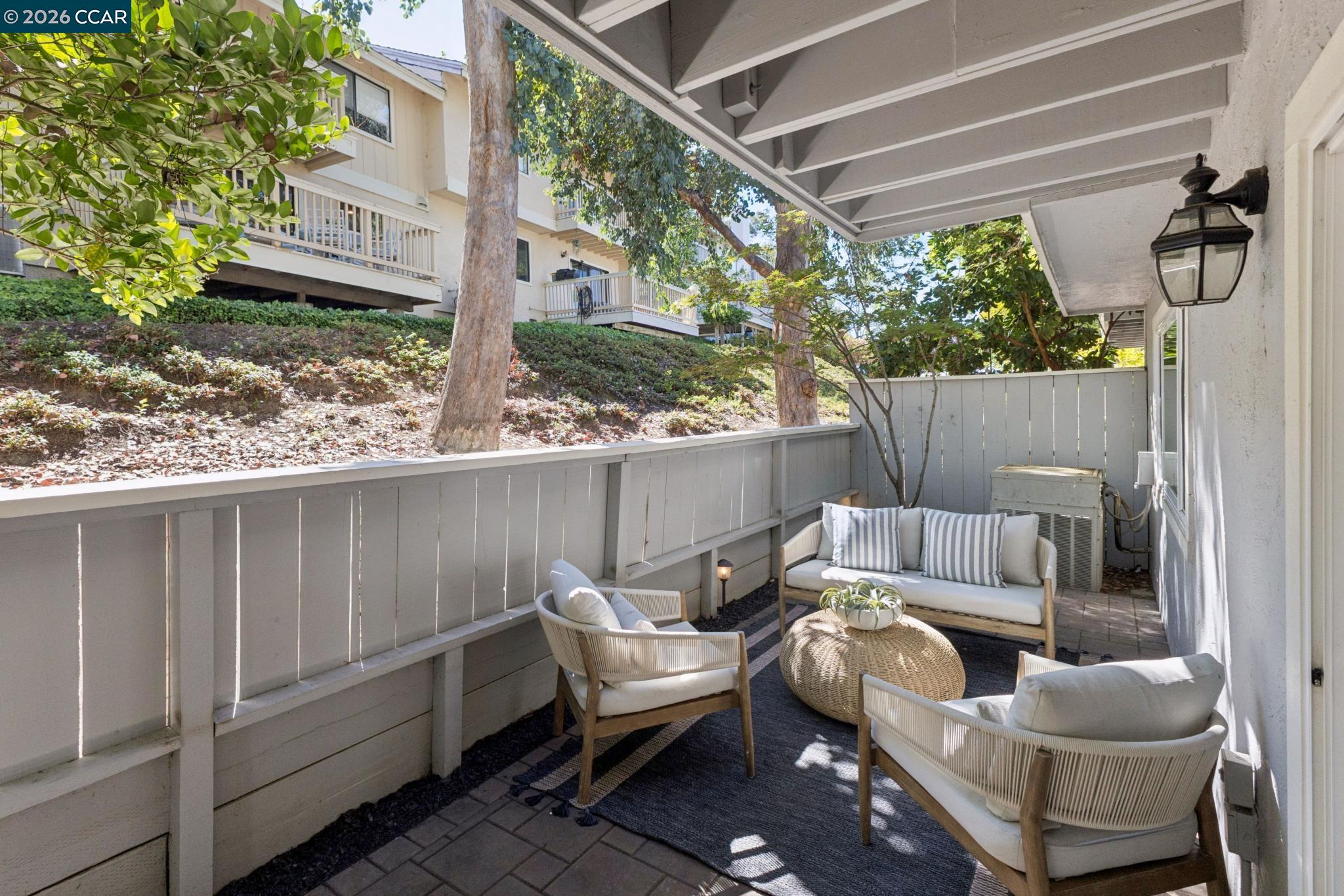 1560 Pyrenees Pl