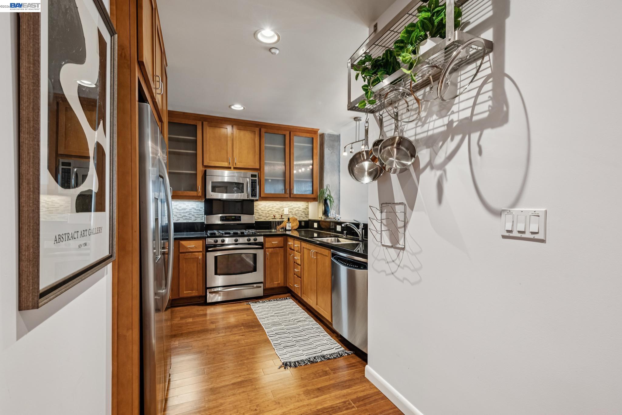 428 Alice St # 533