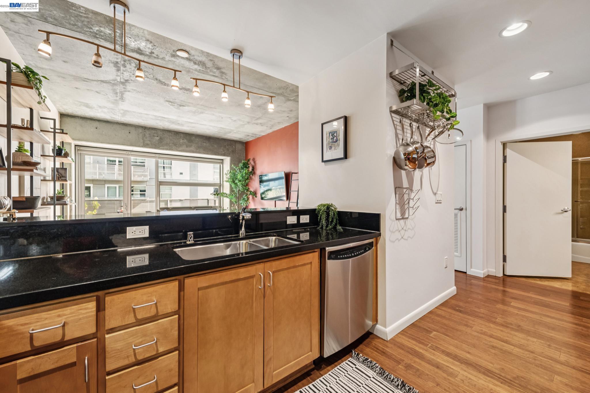 428 Alice St # 533