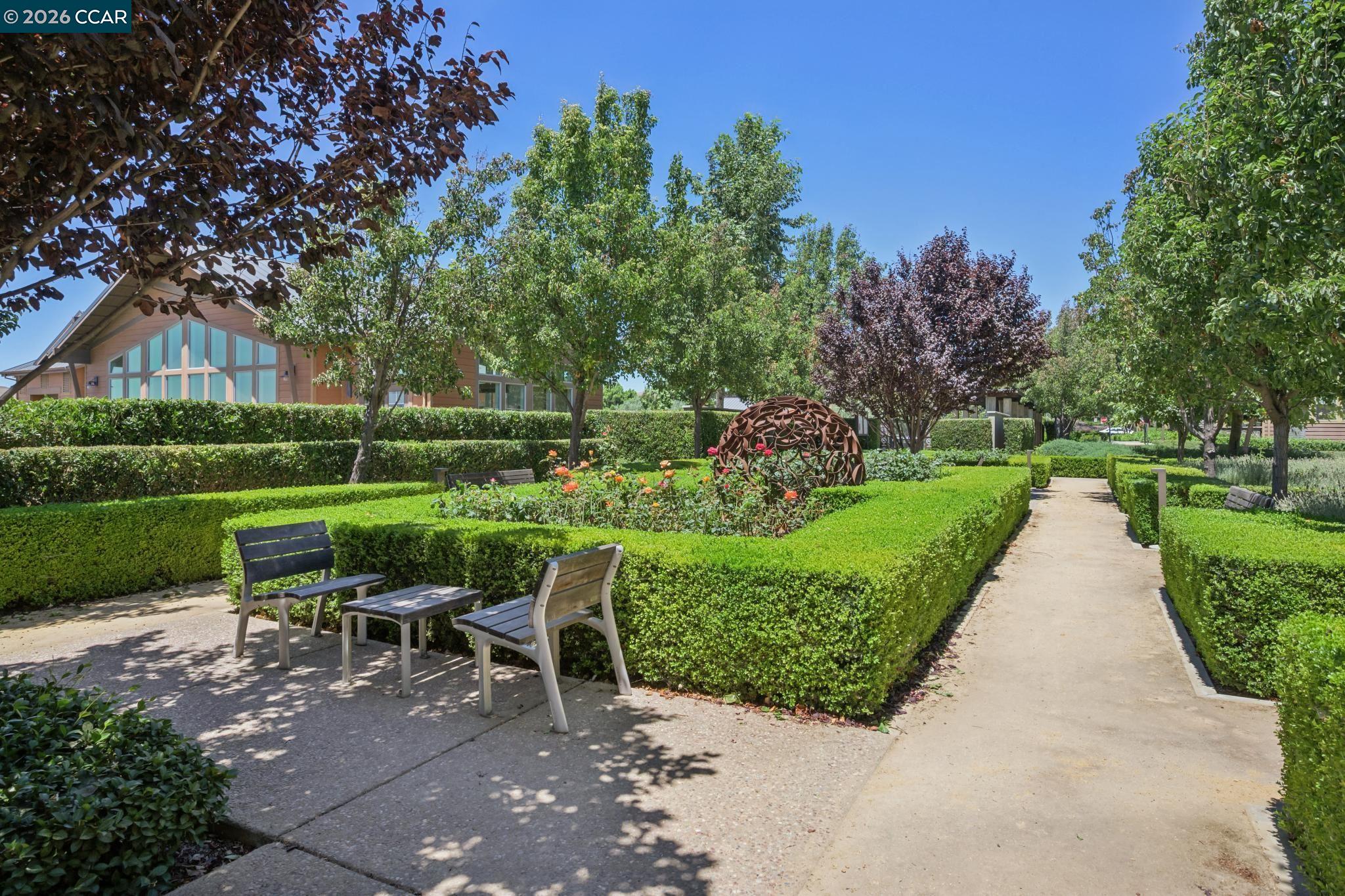 418 Persimmon Cmn # 2