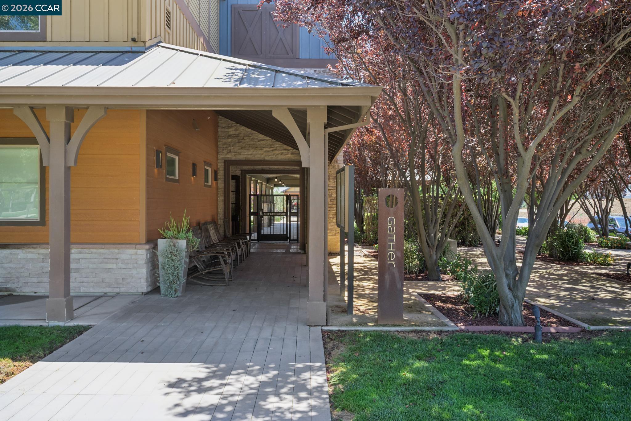 418 Persimmon Cmn # 2