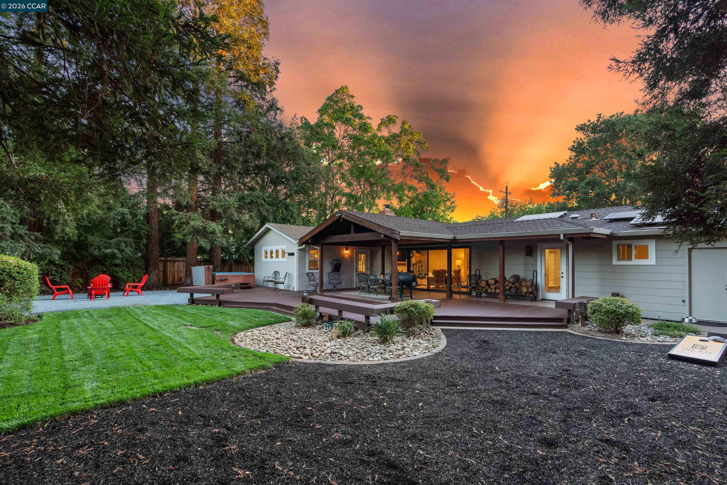 1224 Davis Ave