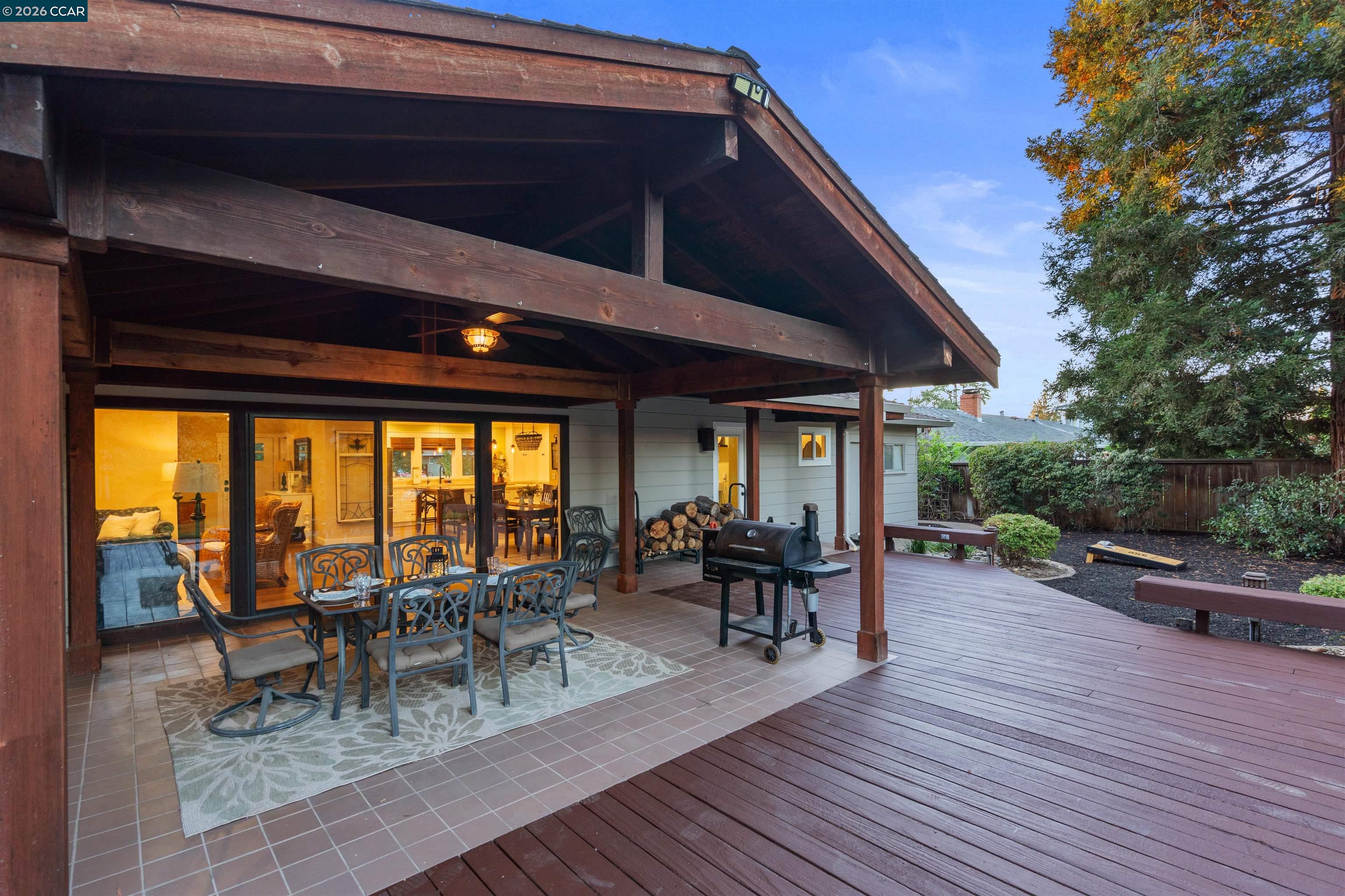 1224 Davis Ave