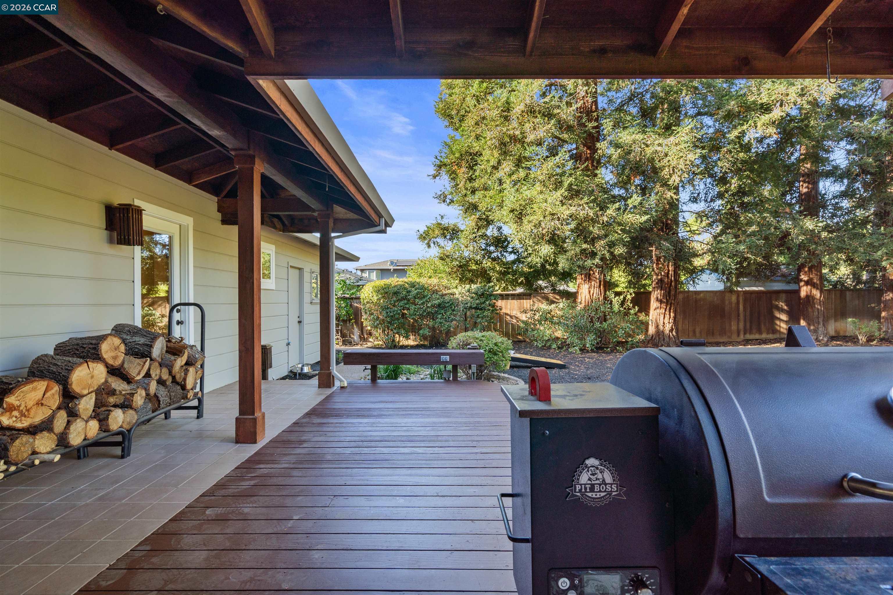 1224 Davis Ave