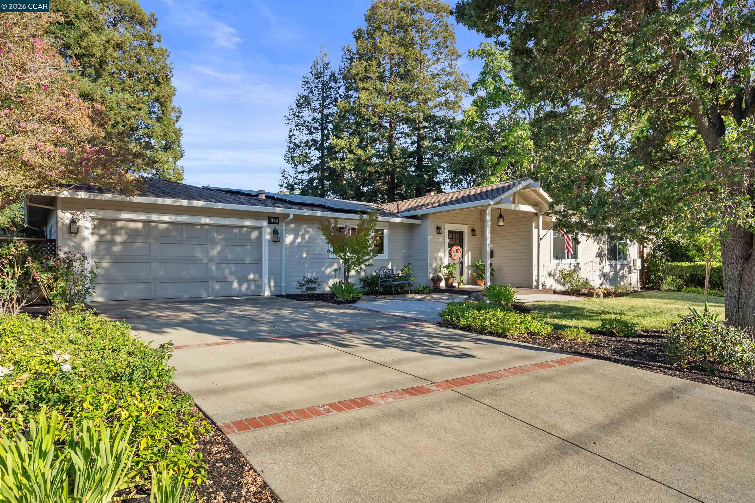1224 Davis Ave