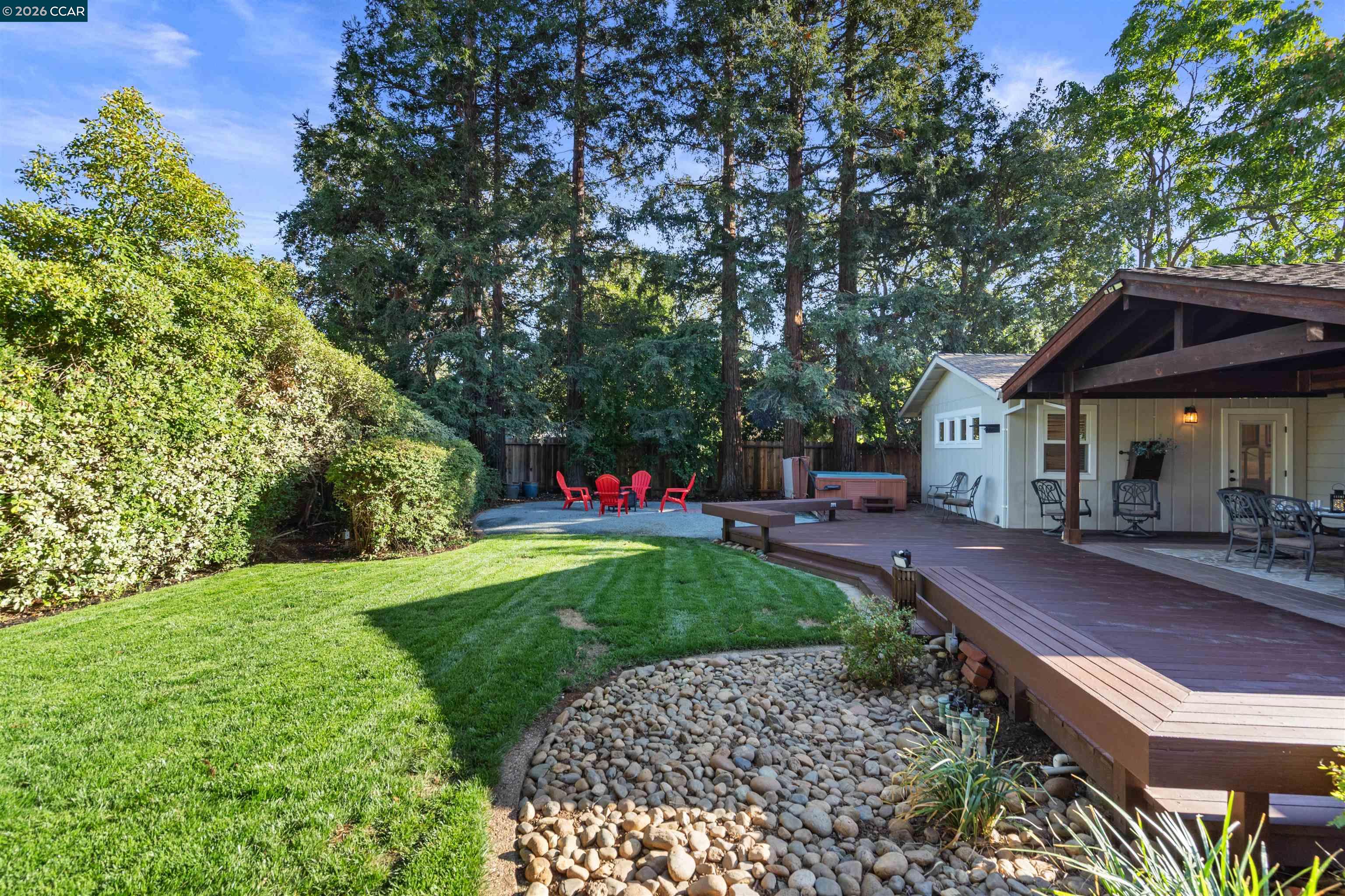 1224 Davis Ave