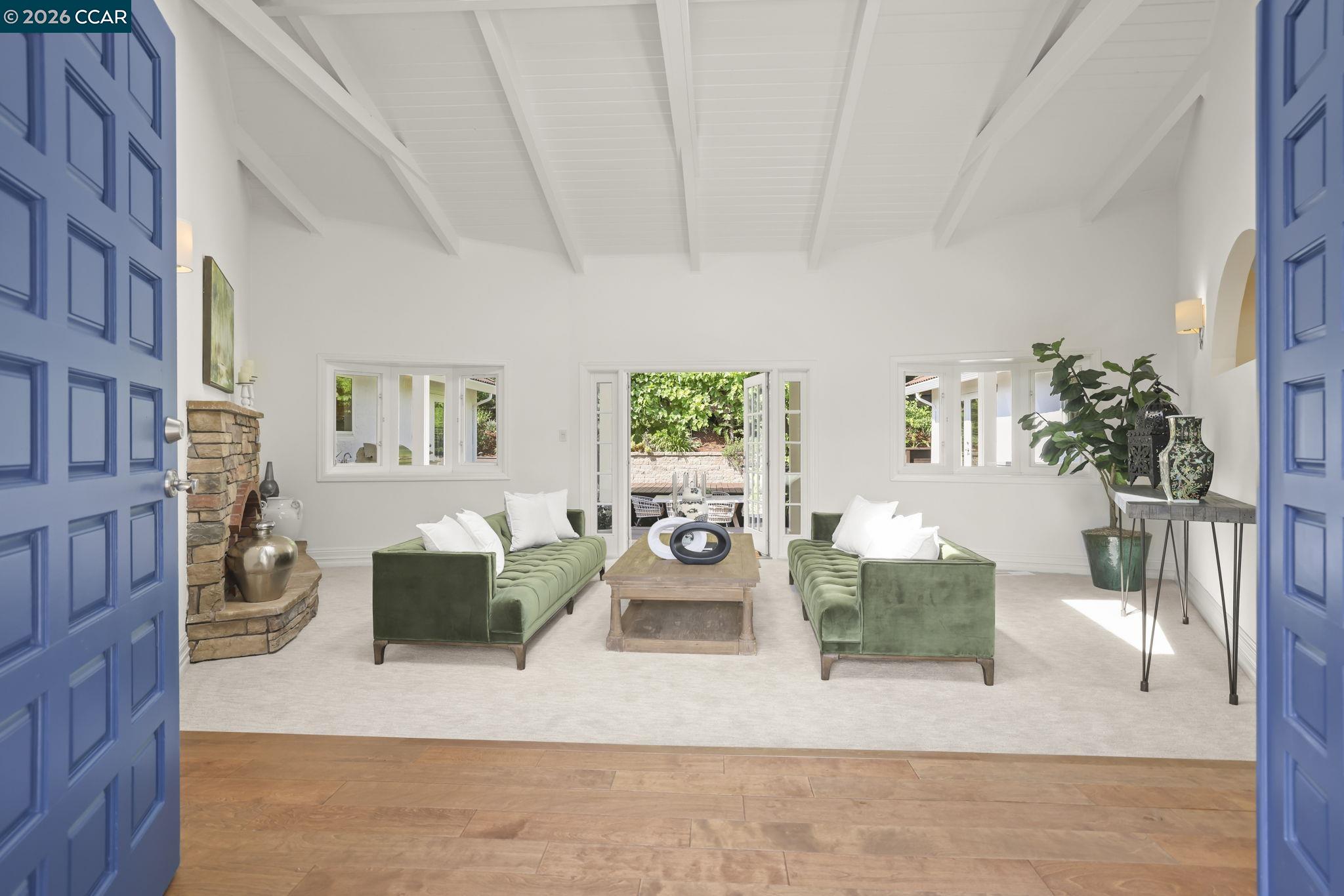 10 Darnby Ct