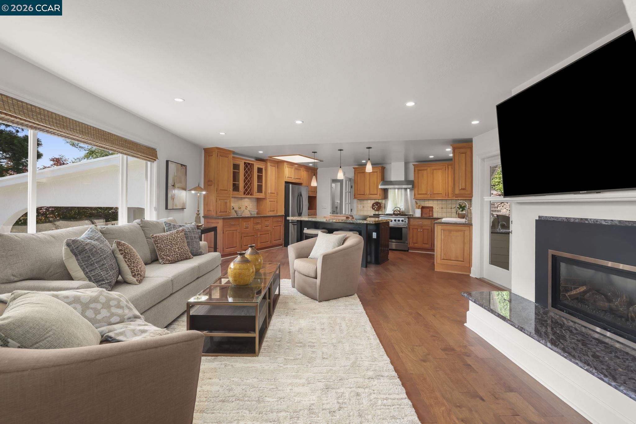10 Darnby Ct