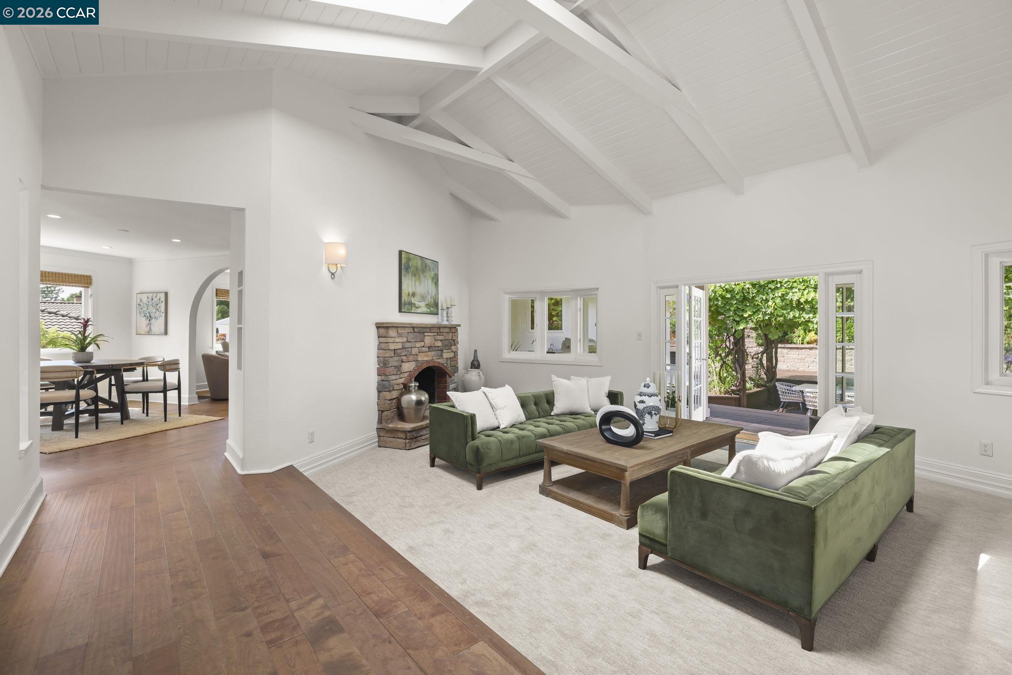 10 Darnby Ct