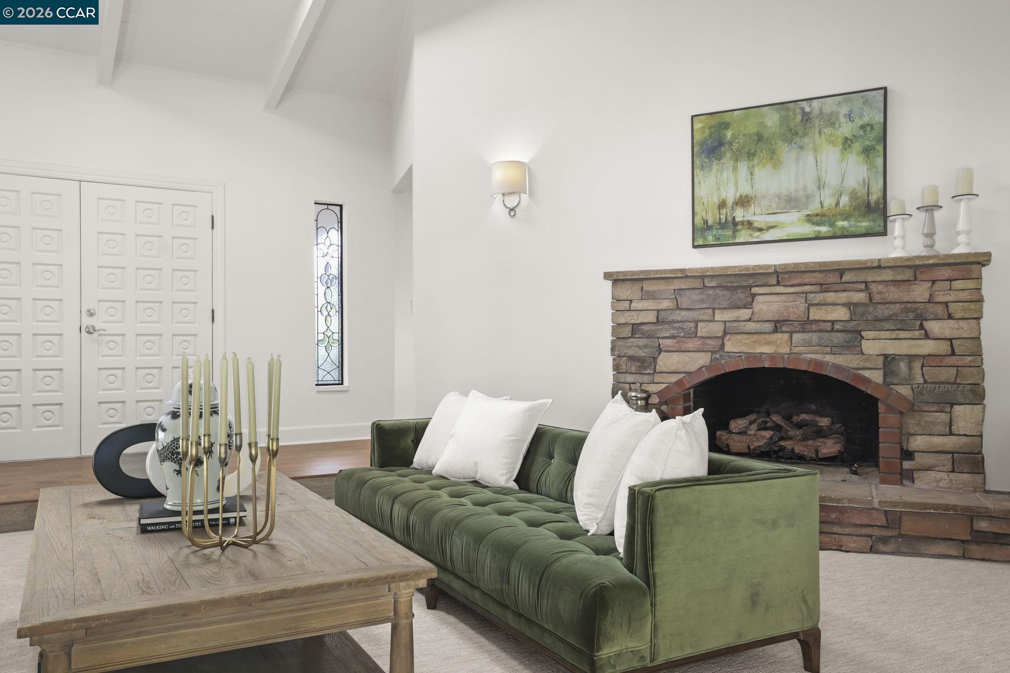 10 Darnby Ct