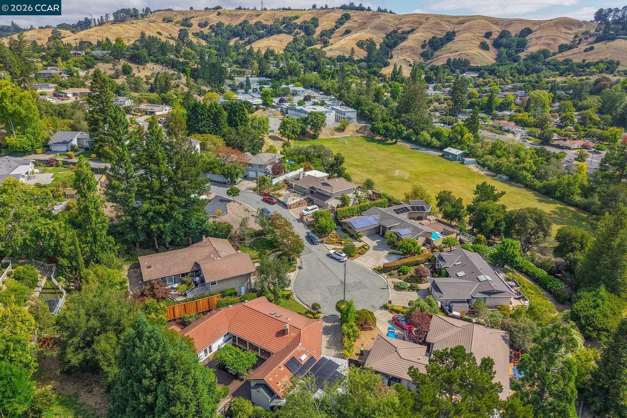 10 Darnby Ct