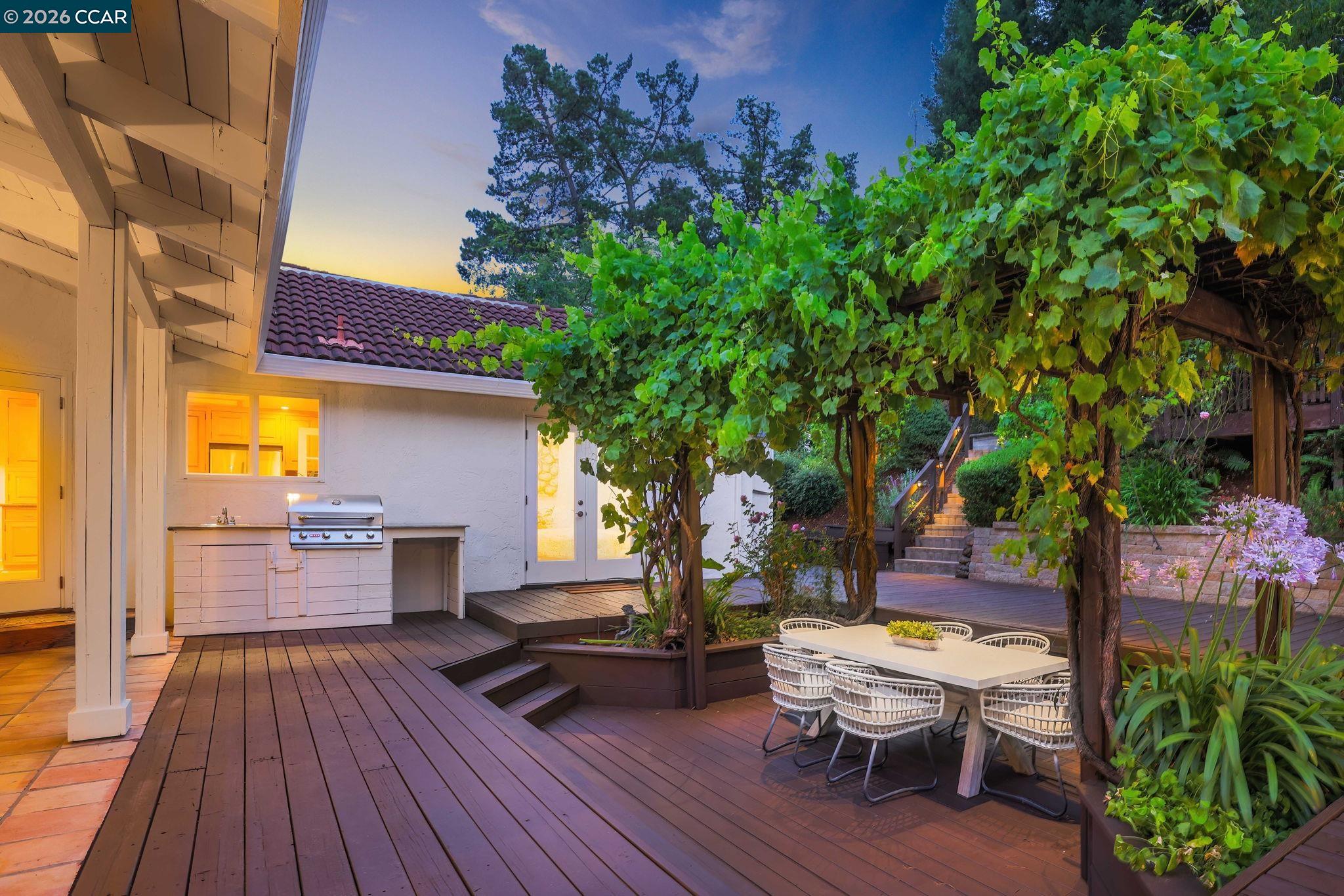 10 Darnby Ct