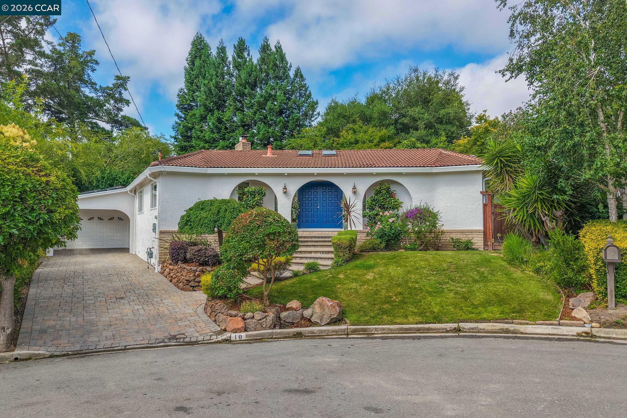 10 Darnby Ct
