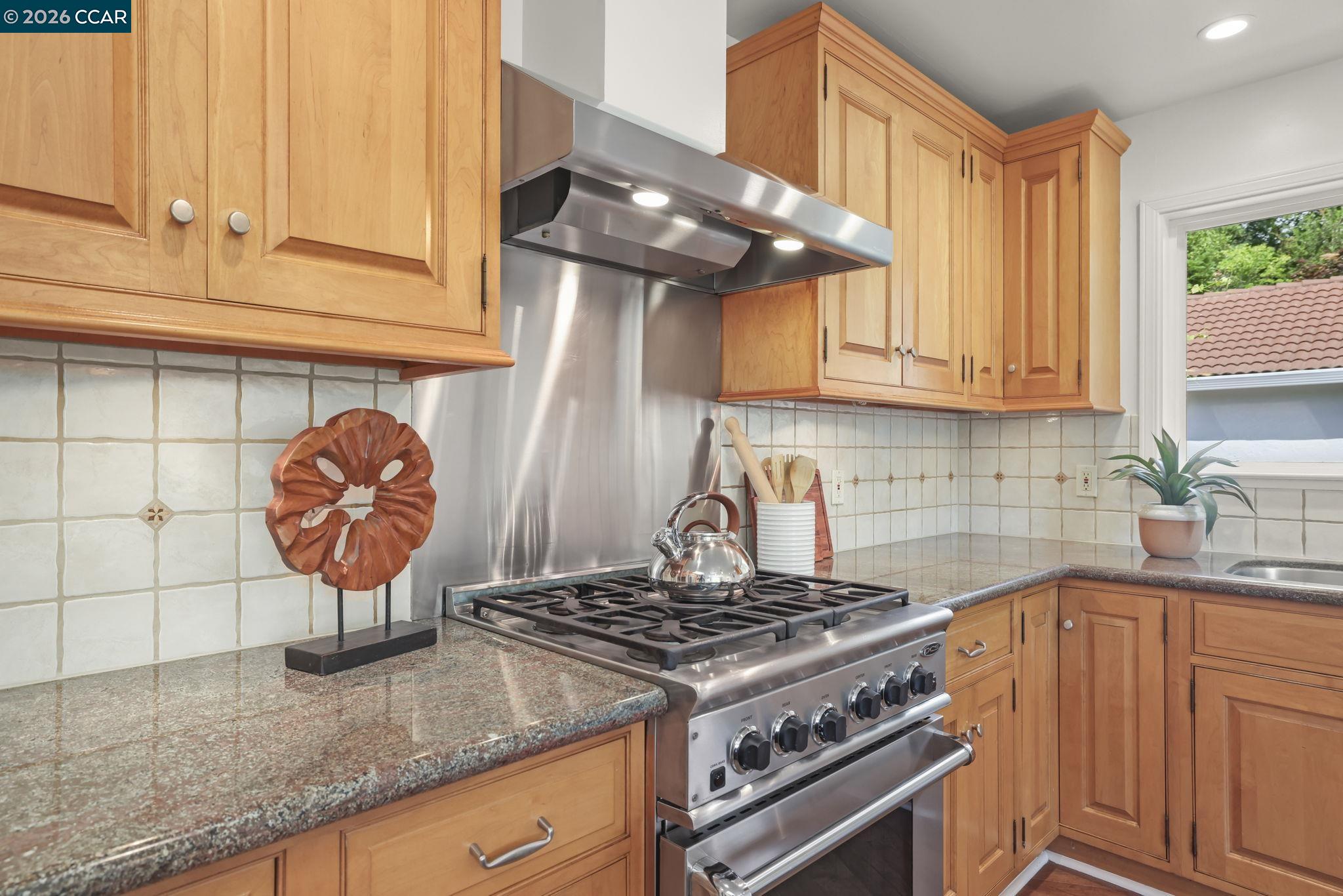 10 Darnby Ct
