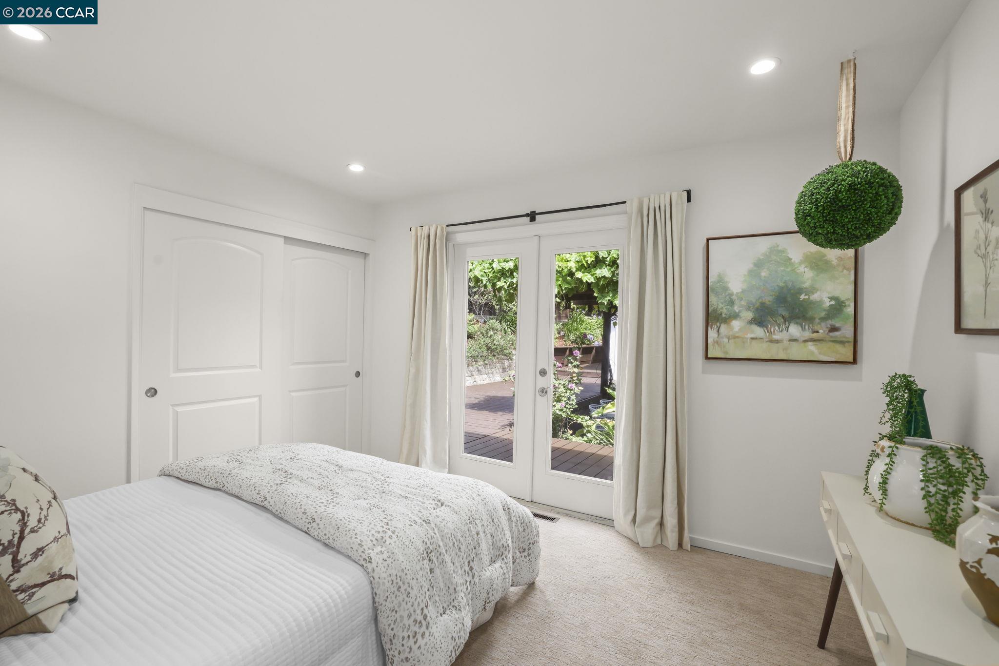 10 Darnby Ct