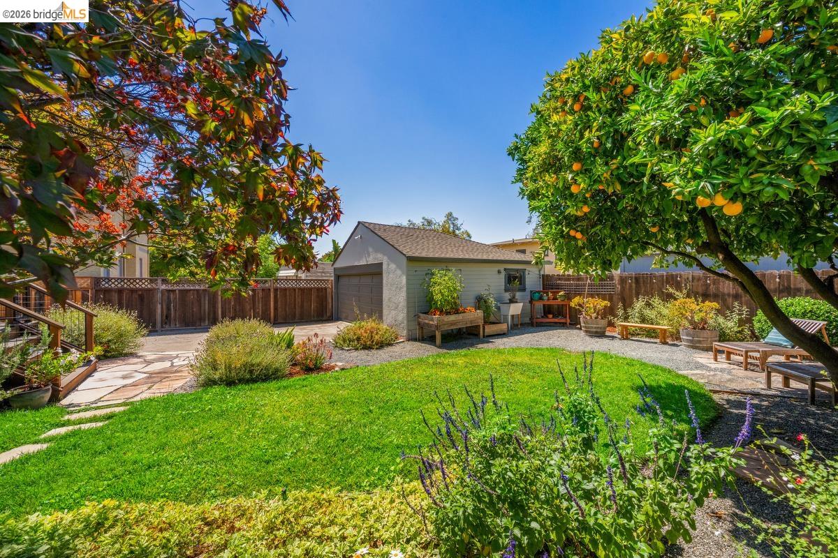 5801 S Picardy