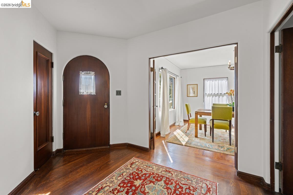 5801 S Picardy