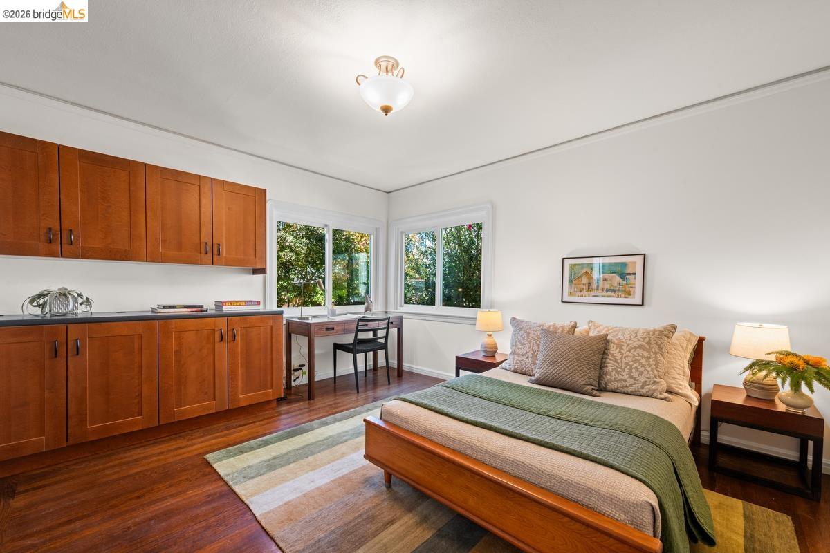 5801 S Picardy