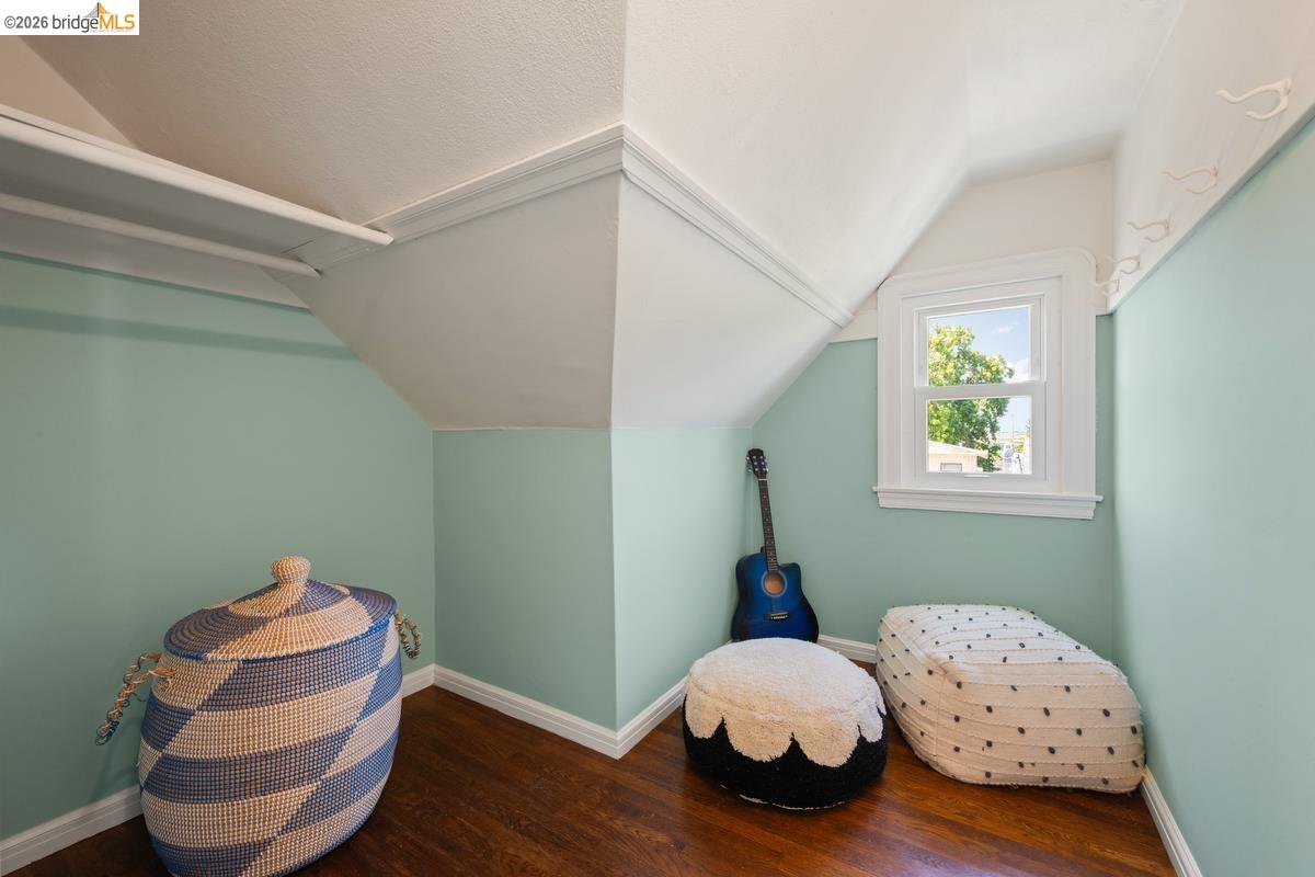 5801 S Picardy