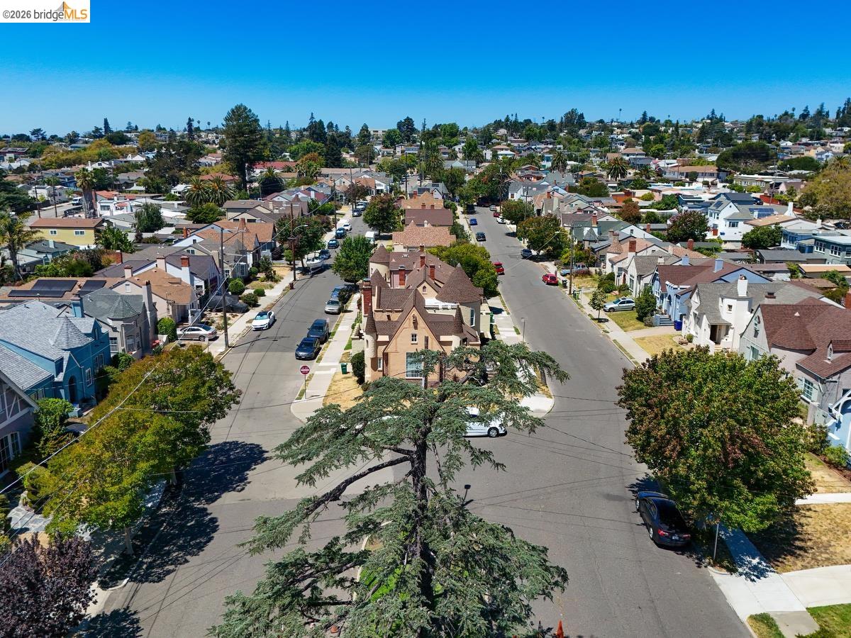 5801 S Picardy