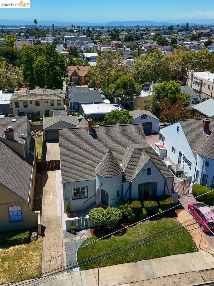 5801 S Picardy