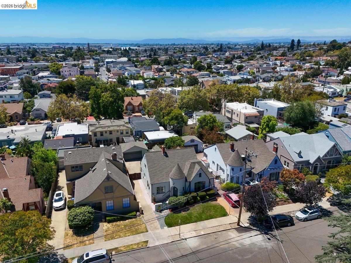 5801 S Picardy