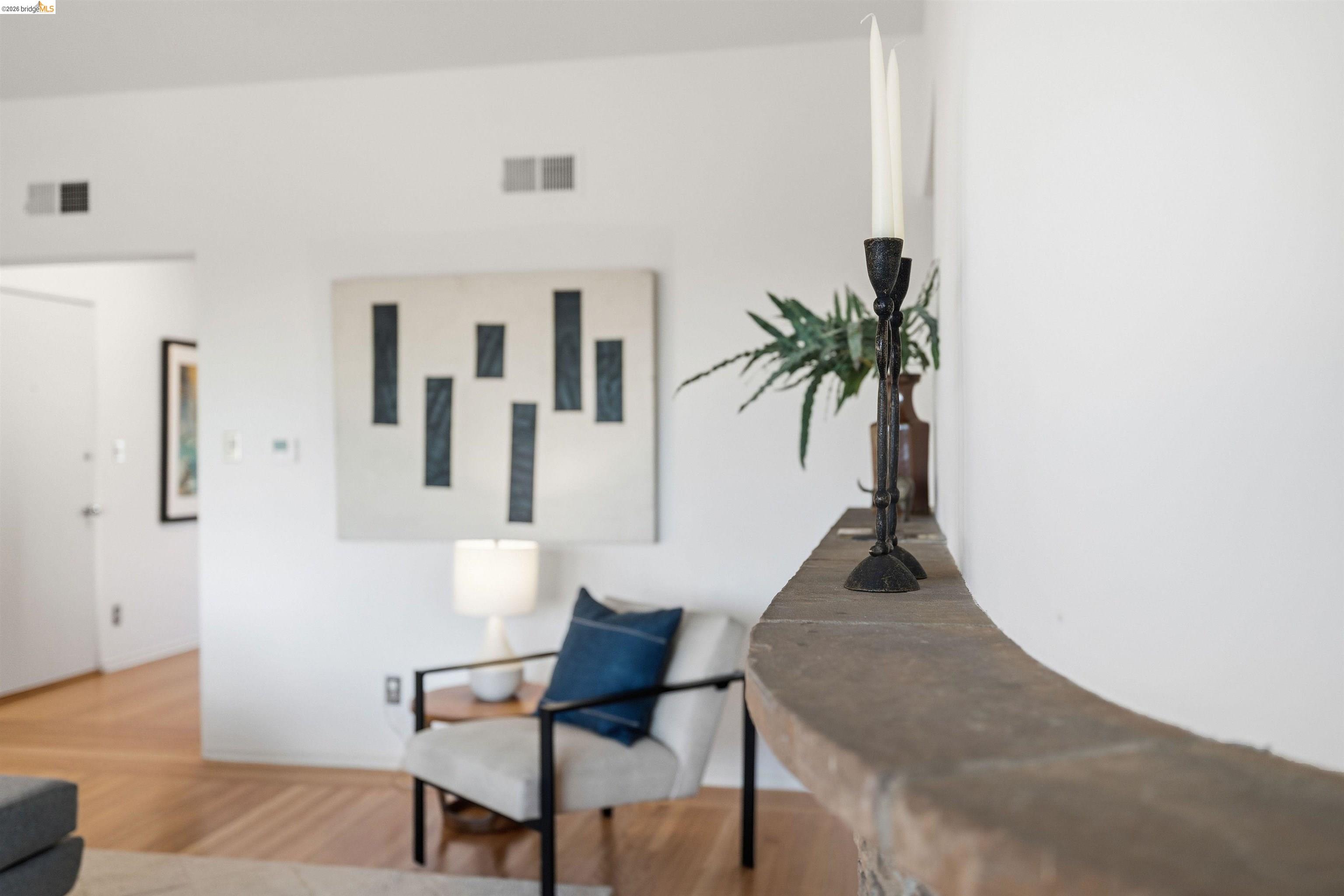 474 Merritt Ave # 7