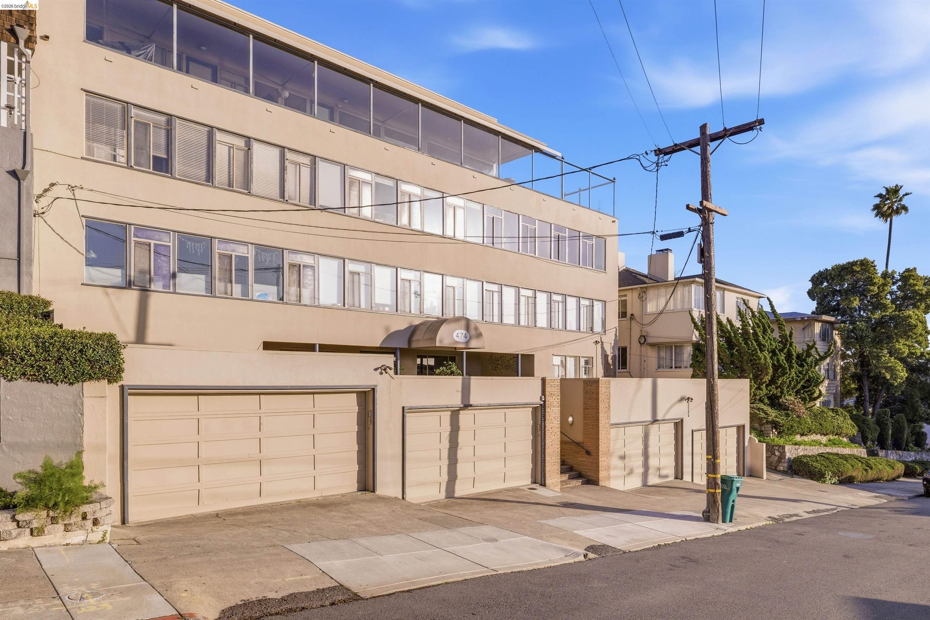 474 Merritt Ave # 7