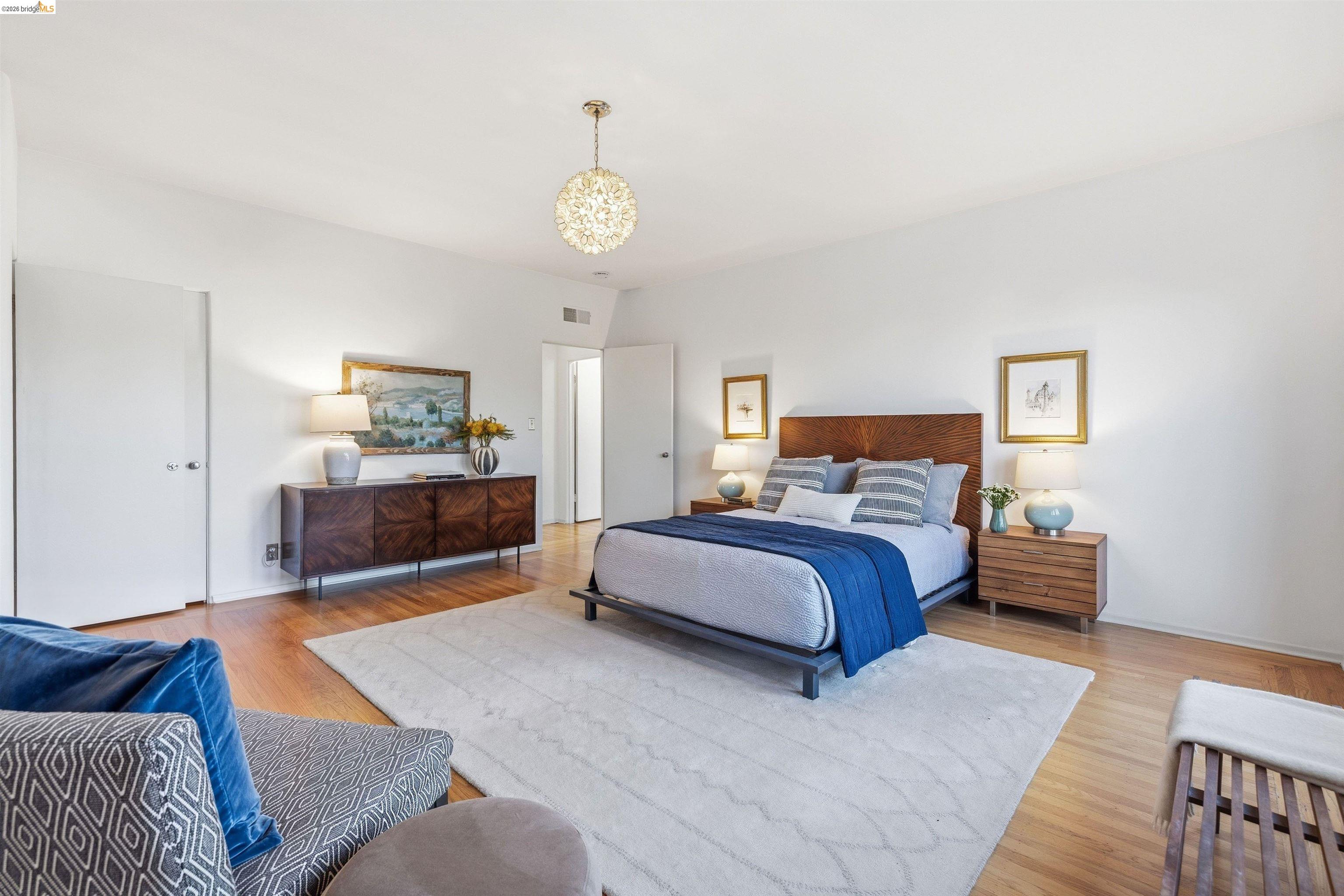 474 Merritt Ave # 7