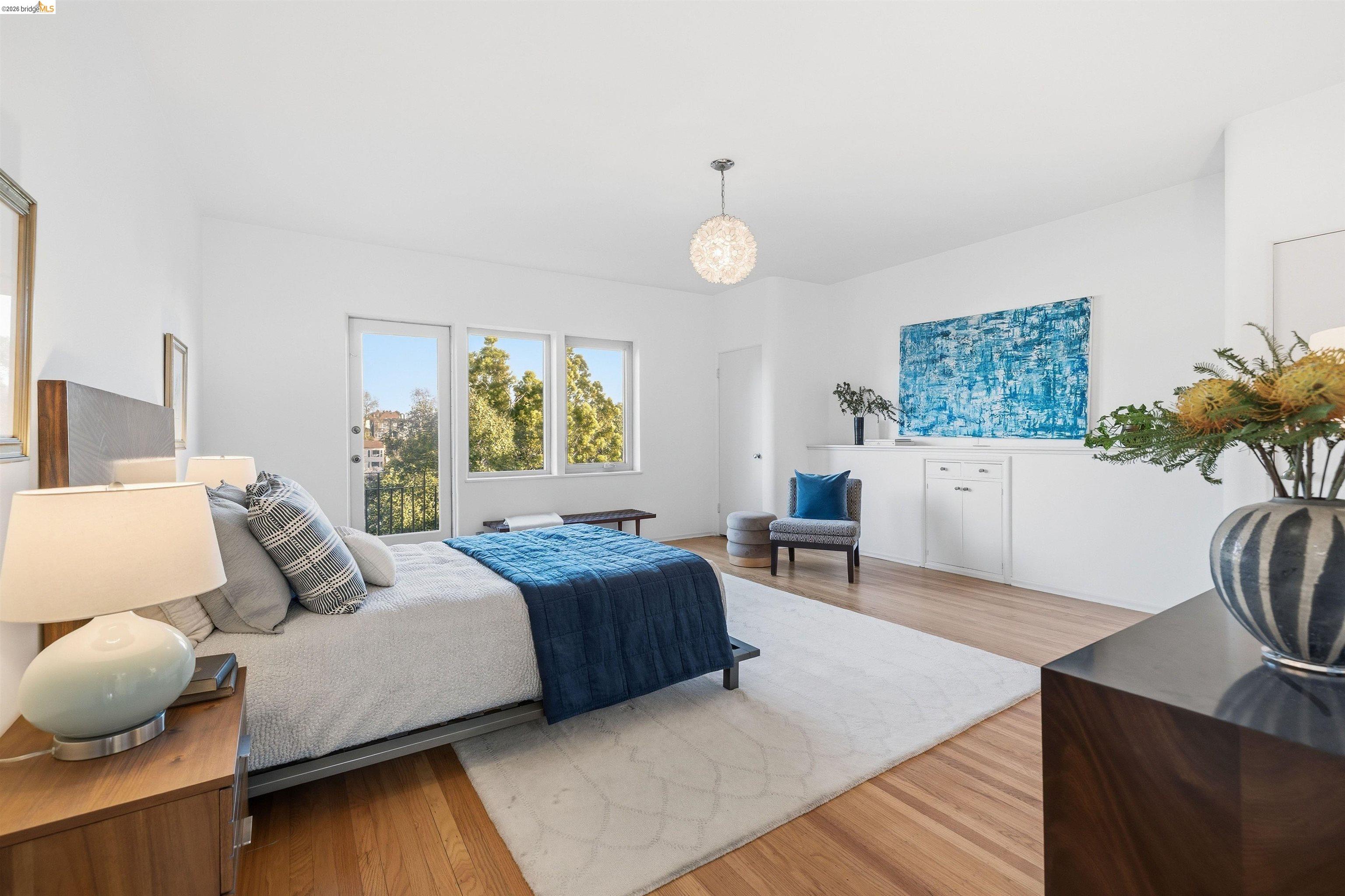 474 Merritt Ave # 7