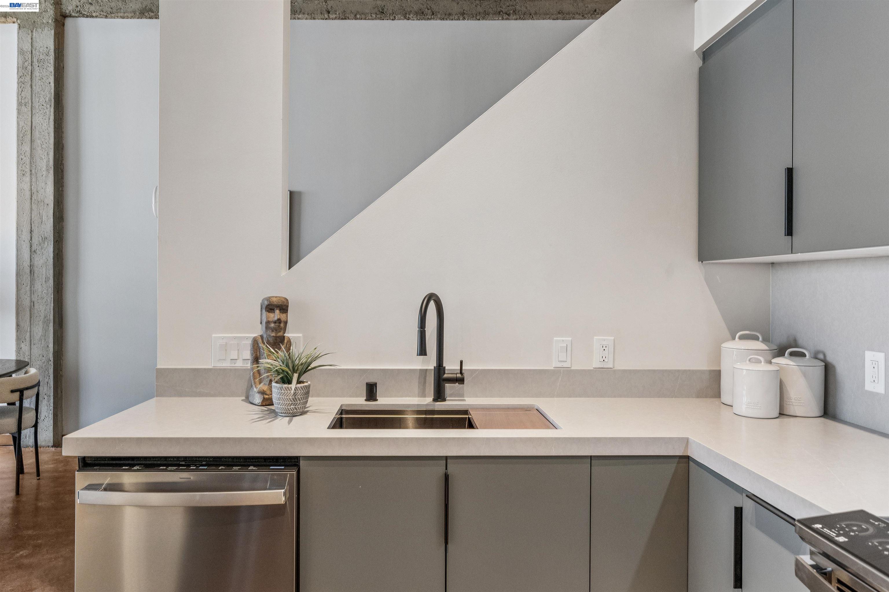 247 Fourth Street # 405