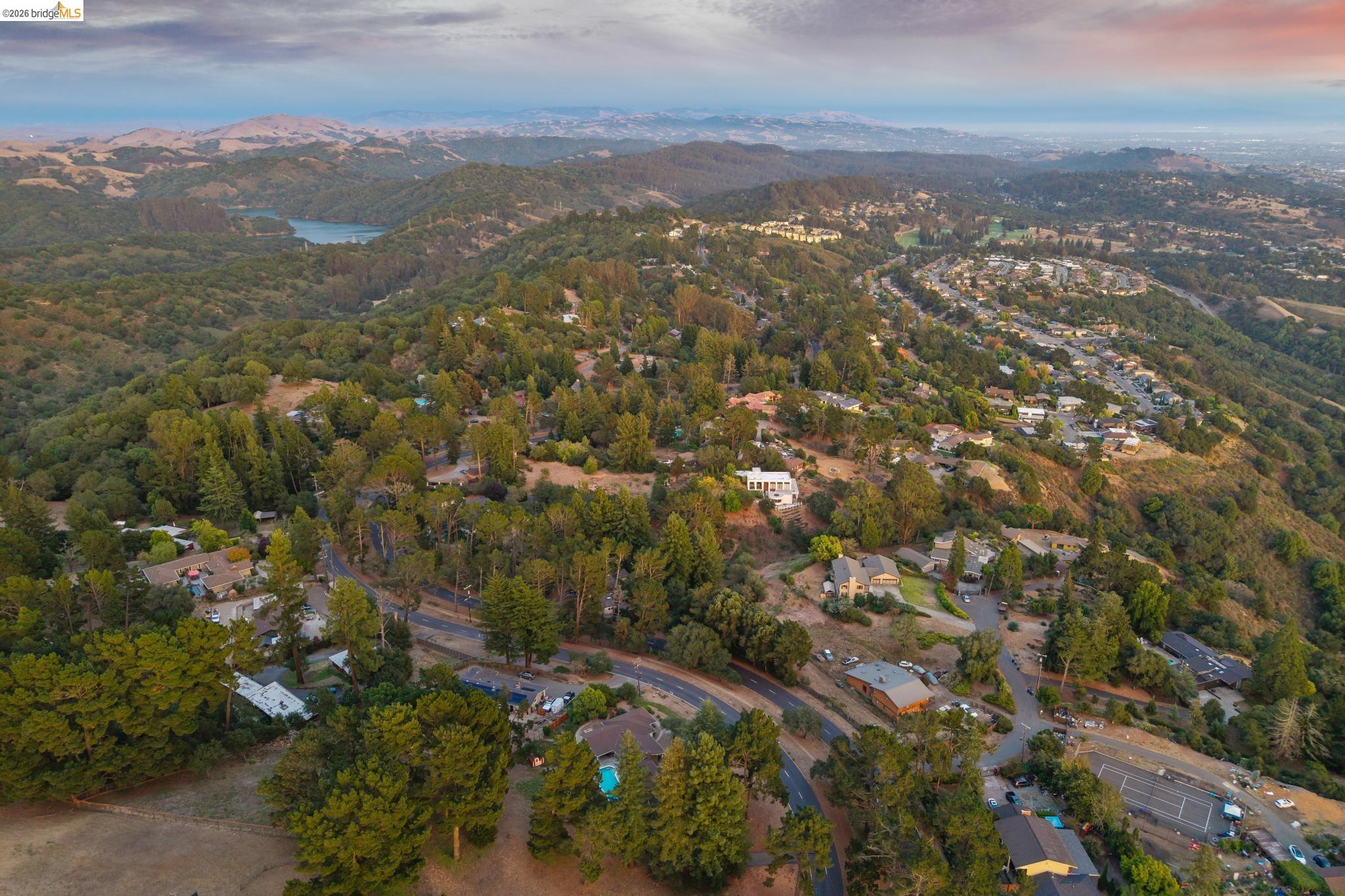 13474 Skyline Blvd