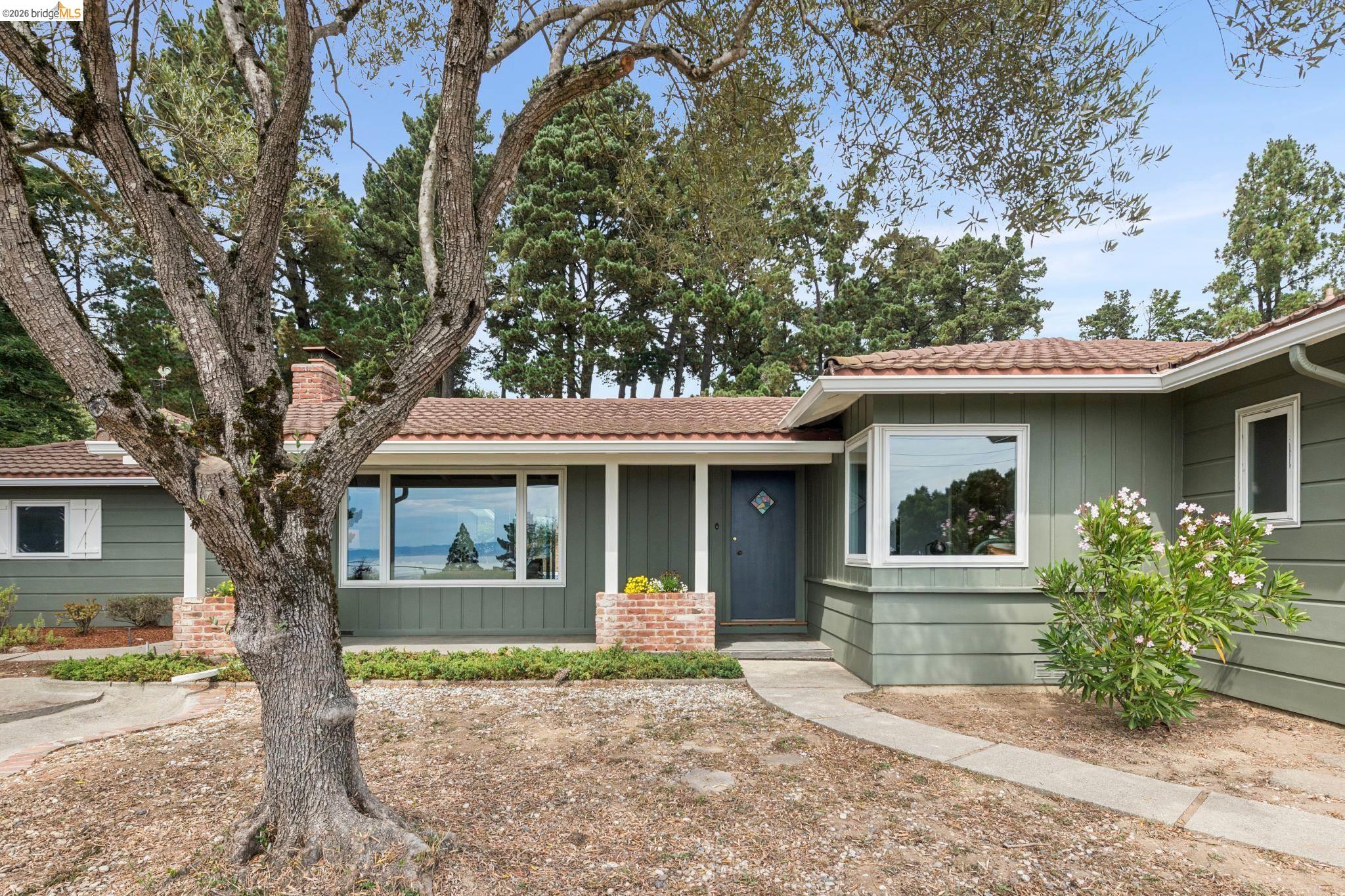 13474 Skyline Blvd
