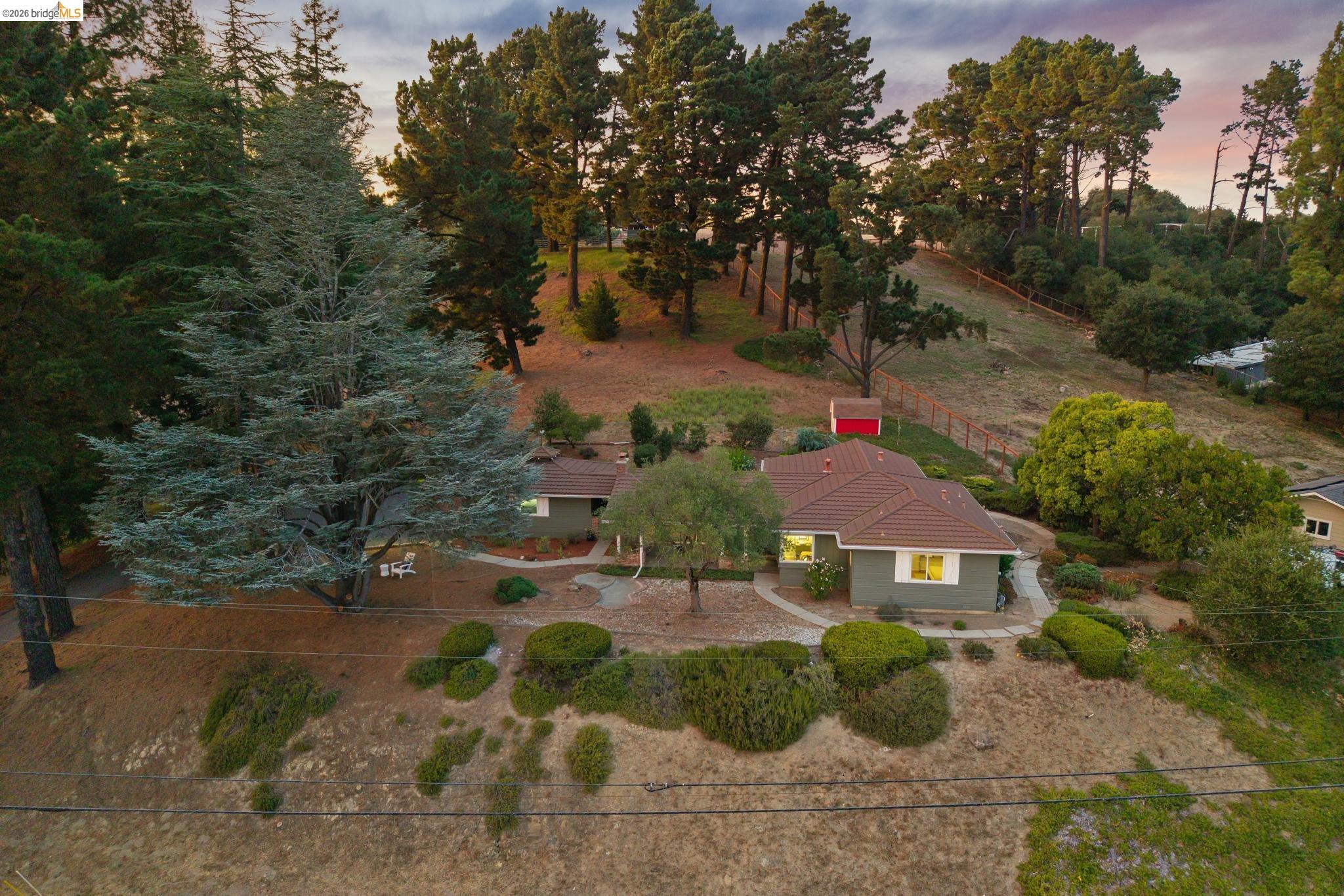 13474 Skyline Blvd