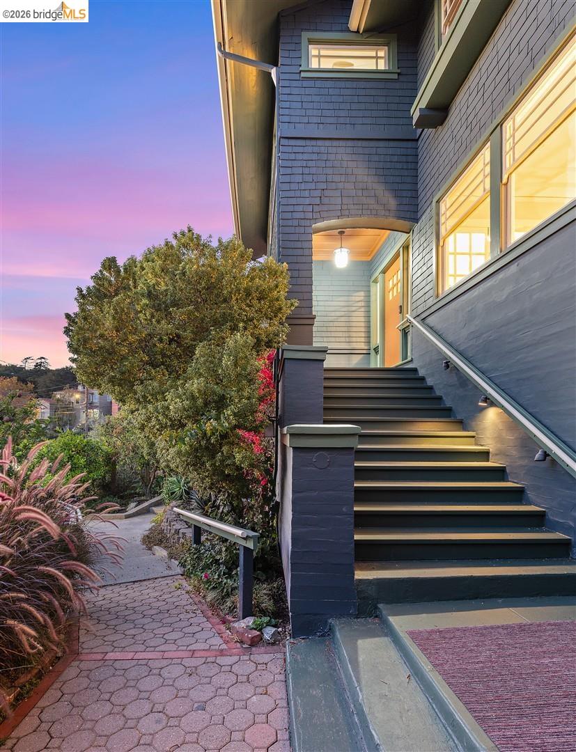 955 Shattuck Avenue