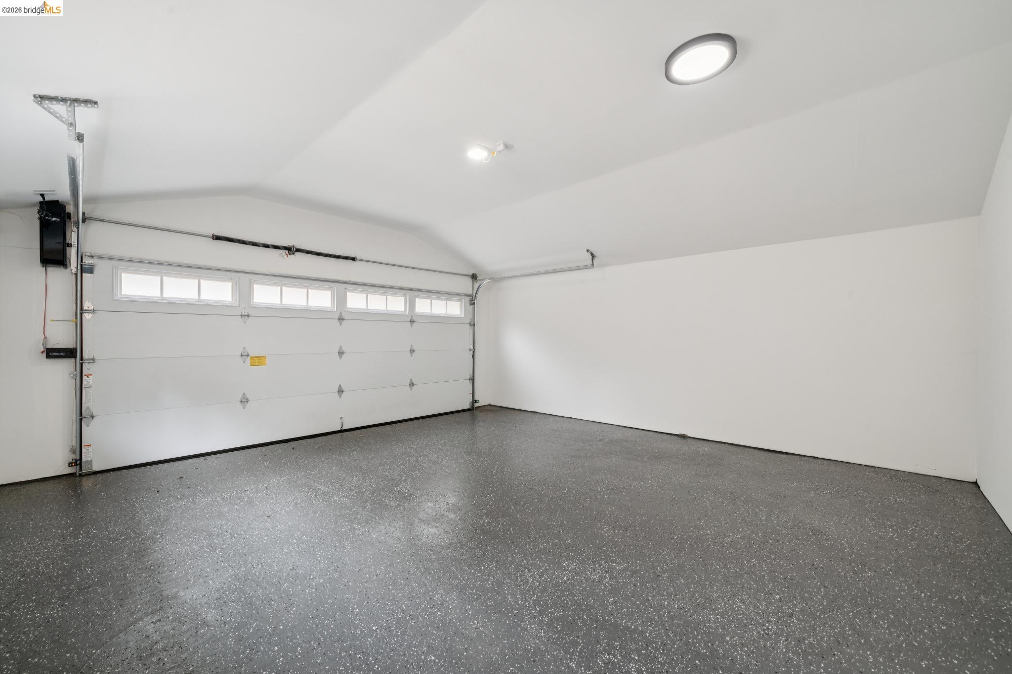 4325 Mountain View