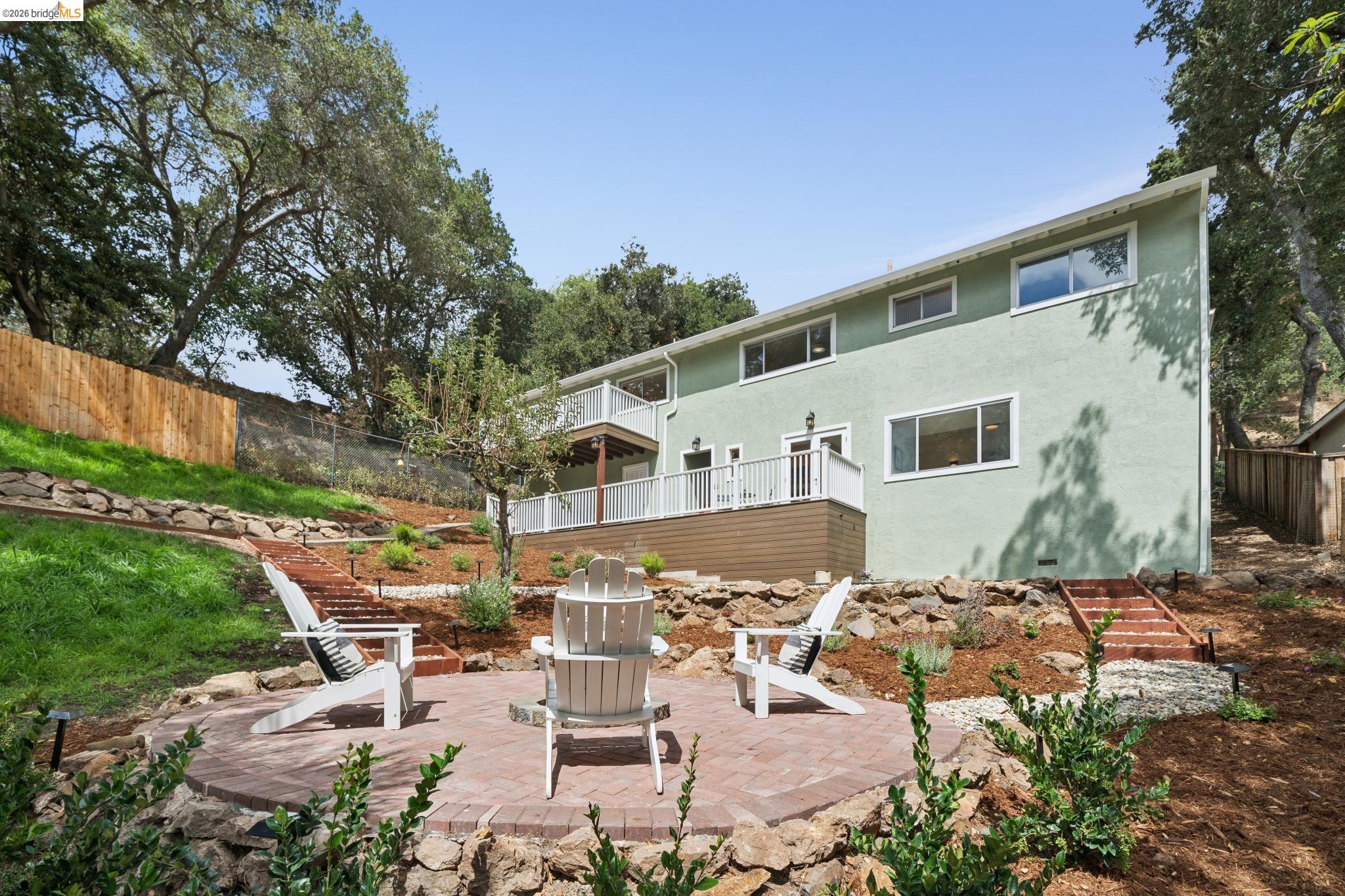 4325 Mountain View