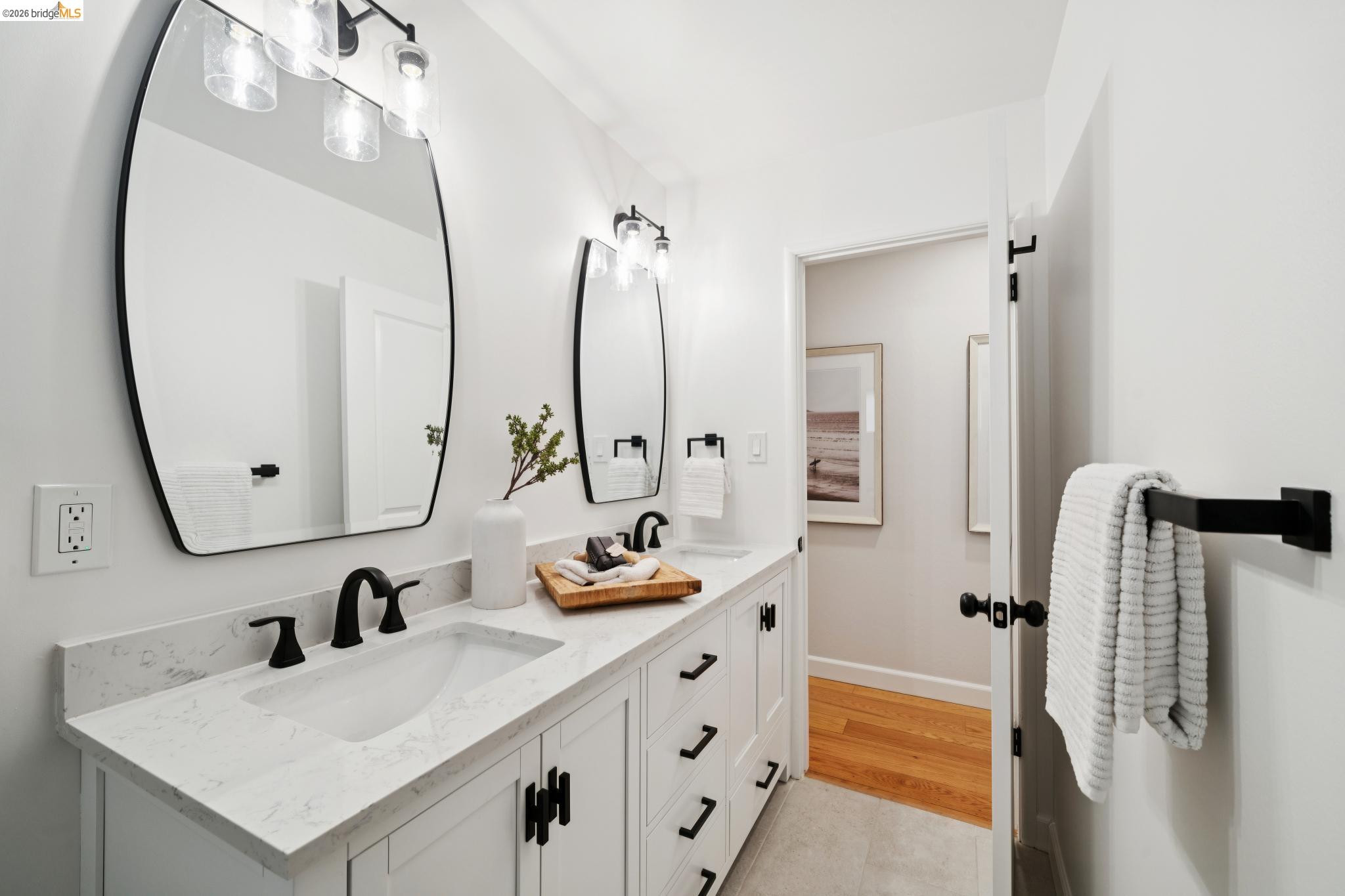 4325 Mountain View