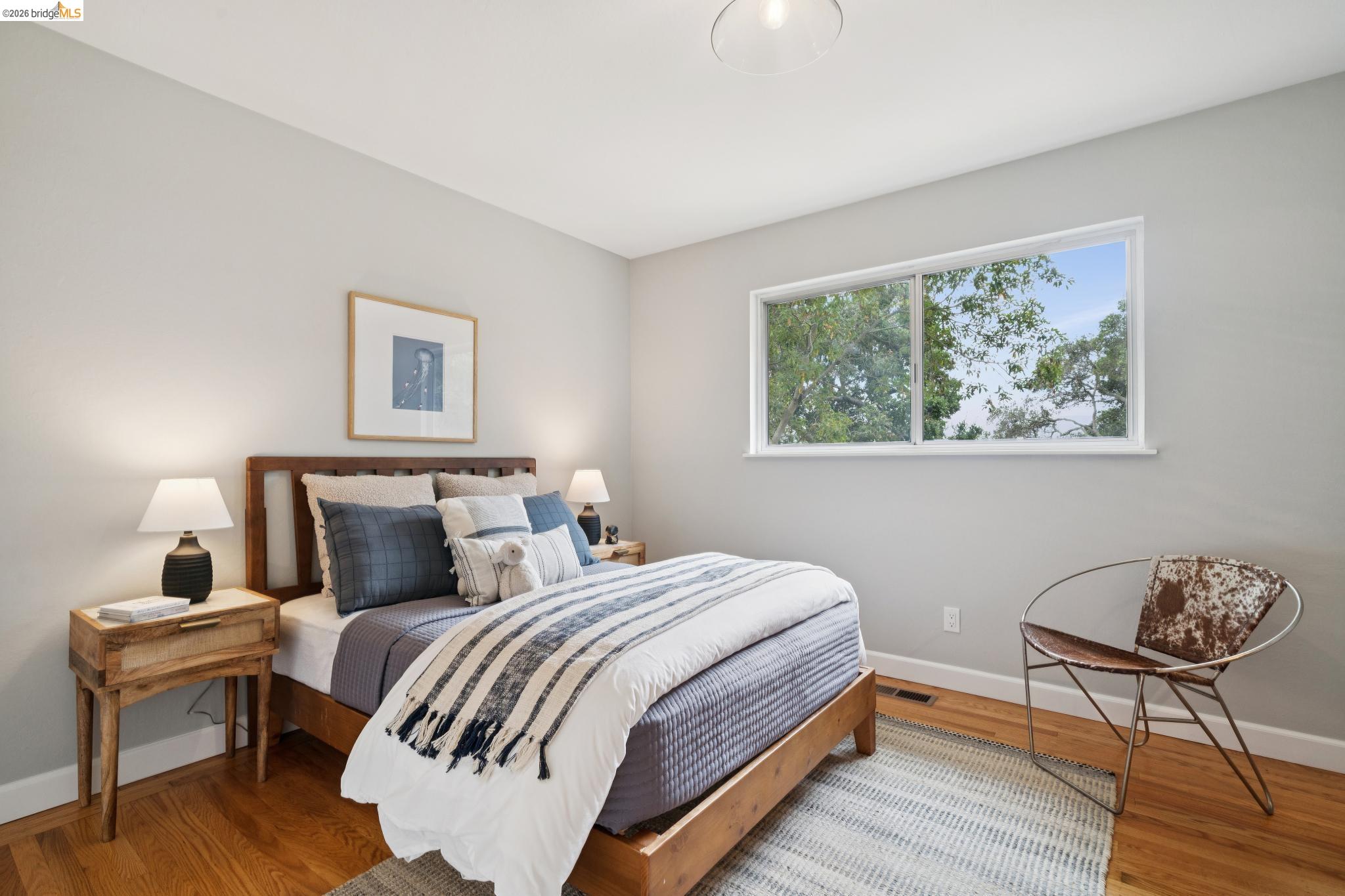 4325 Mountain View