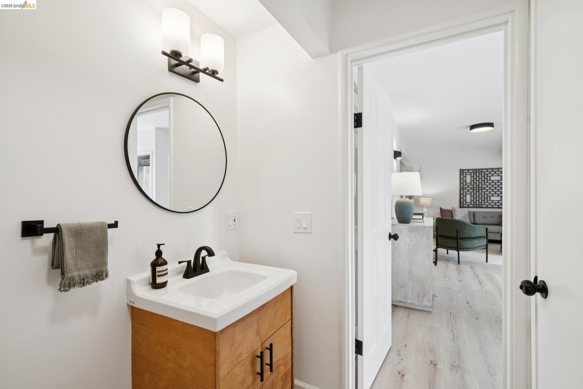 4325 Mountain View