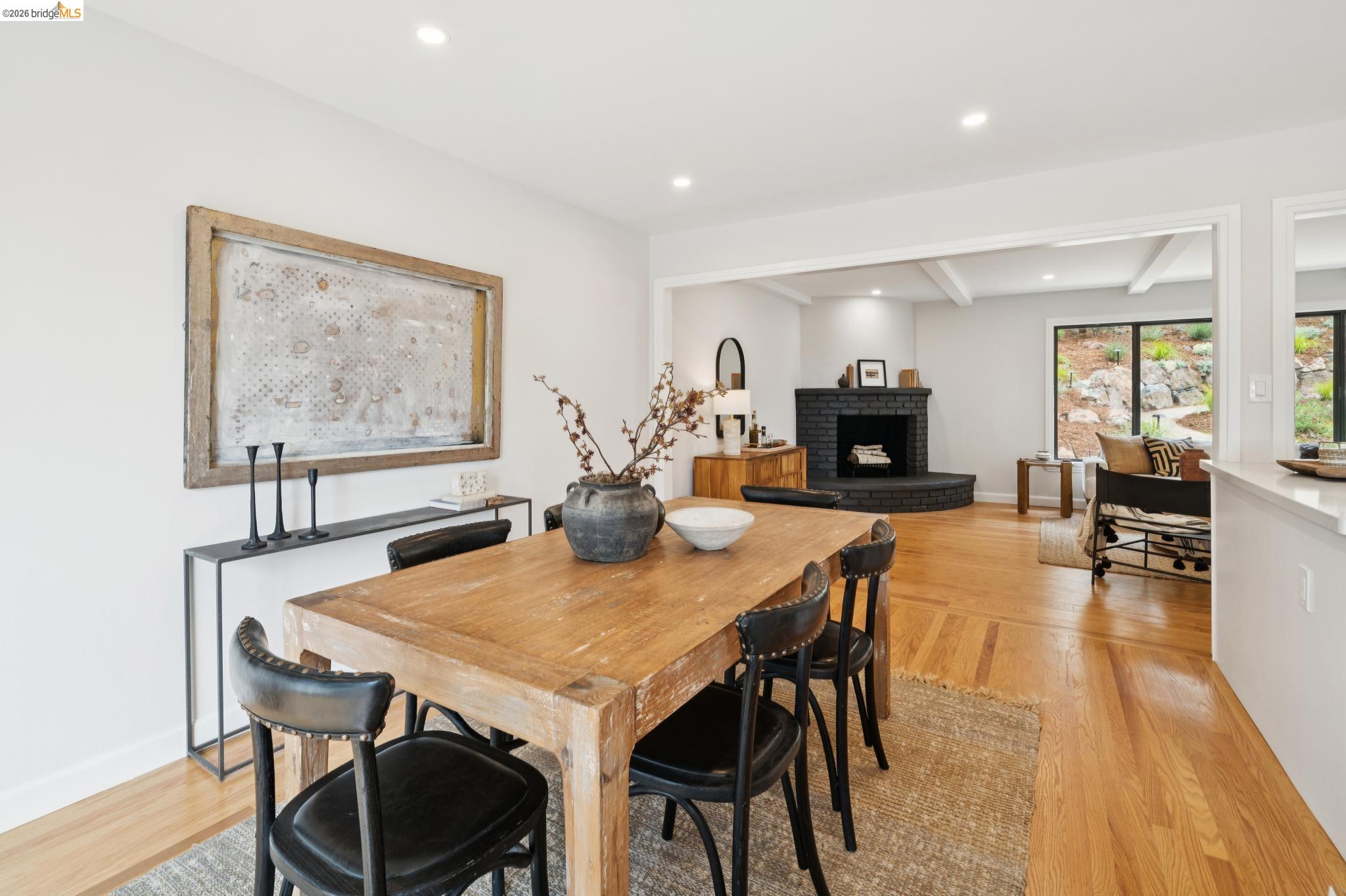 4325 Mountain View