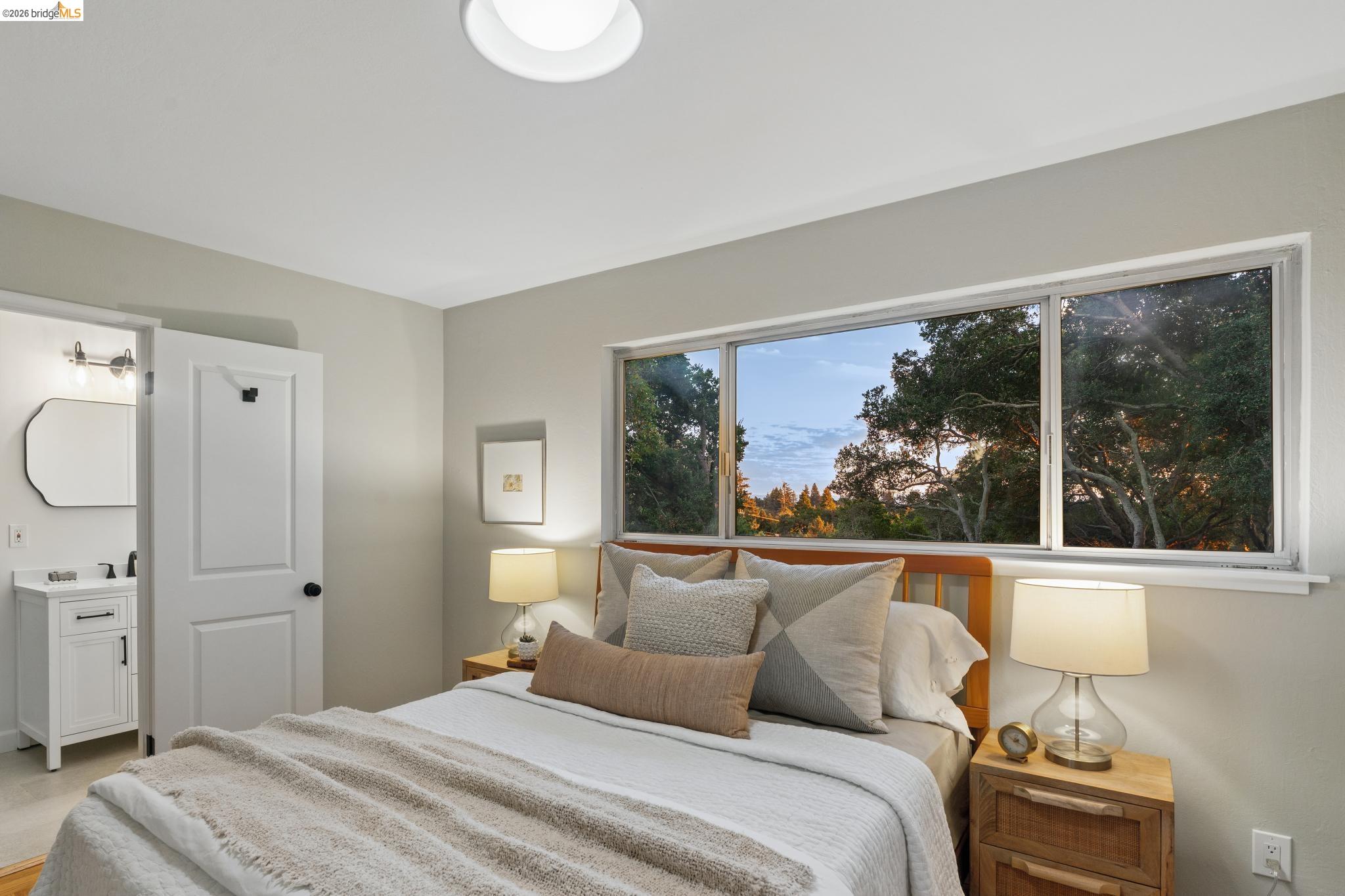4325 Mountain View