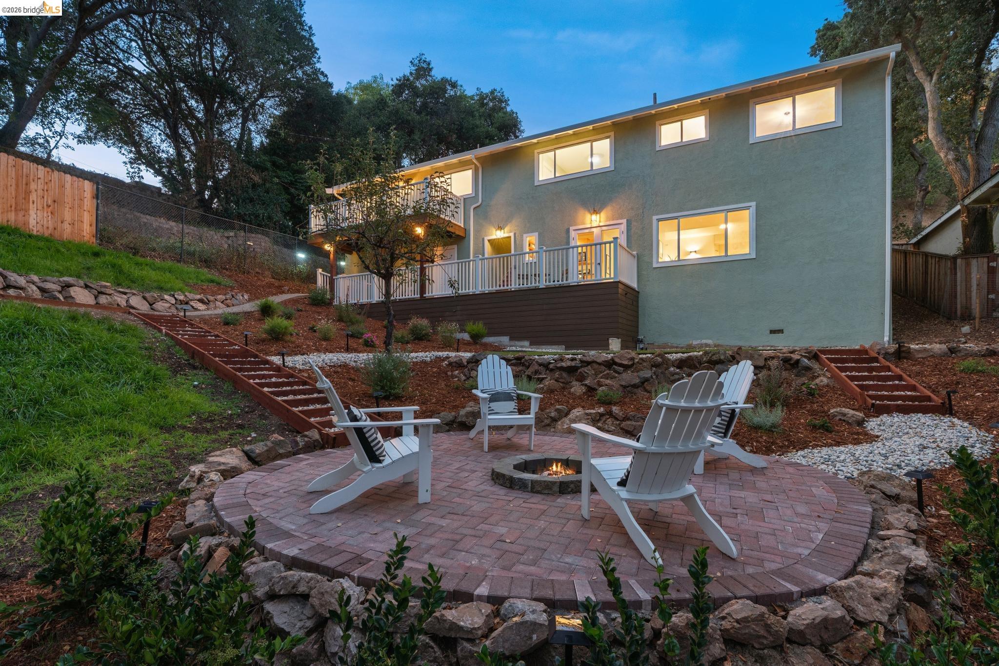 4325 Mountain View