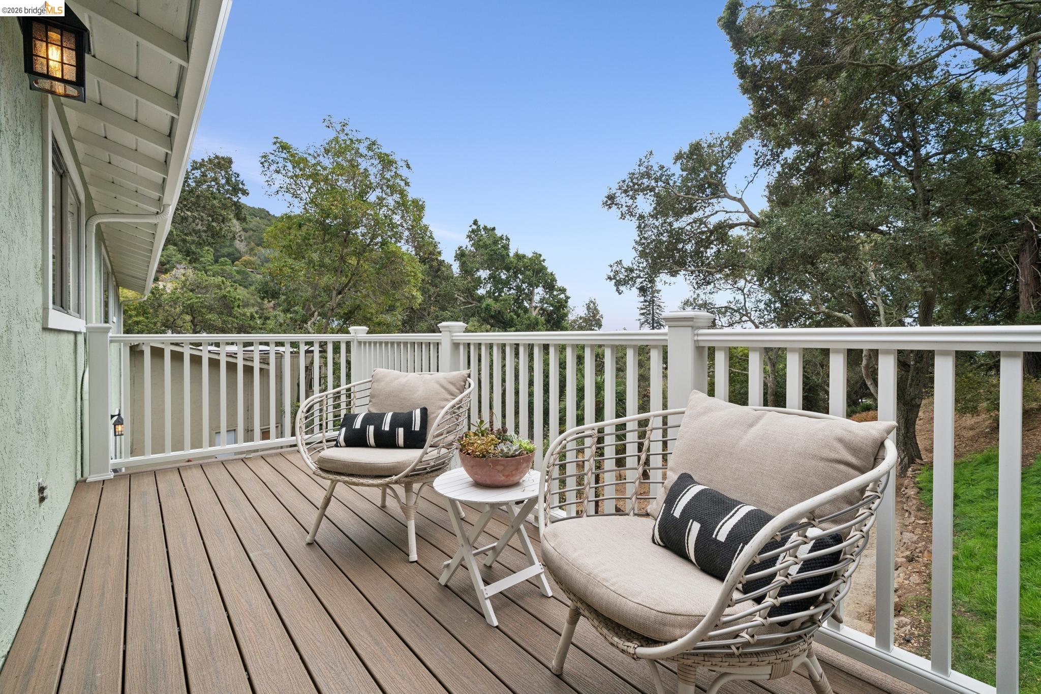 4325 Mountain View